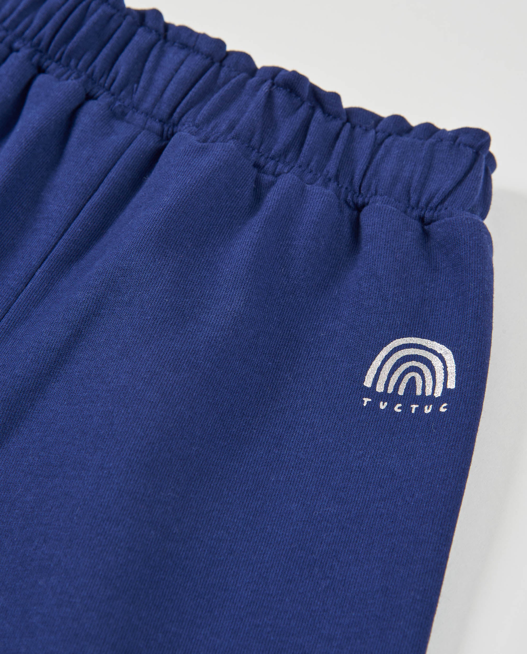 Pantalones de niña de punto y diseño tipo culotte