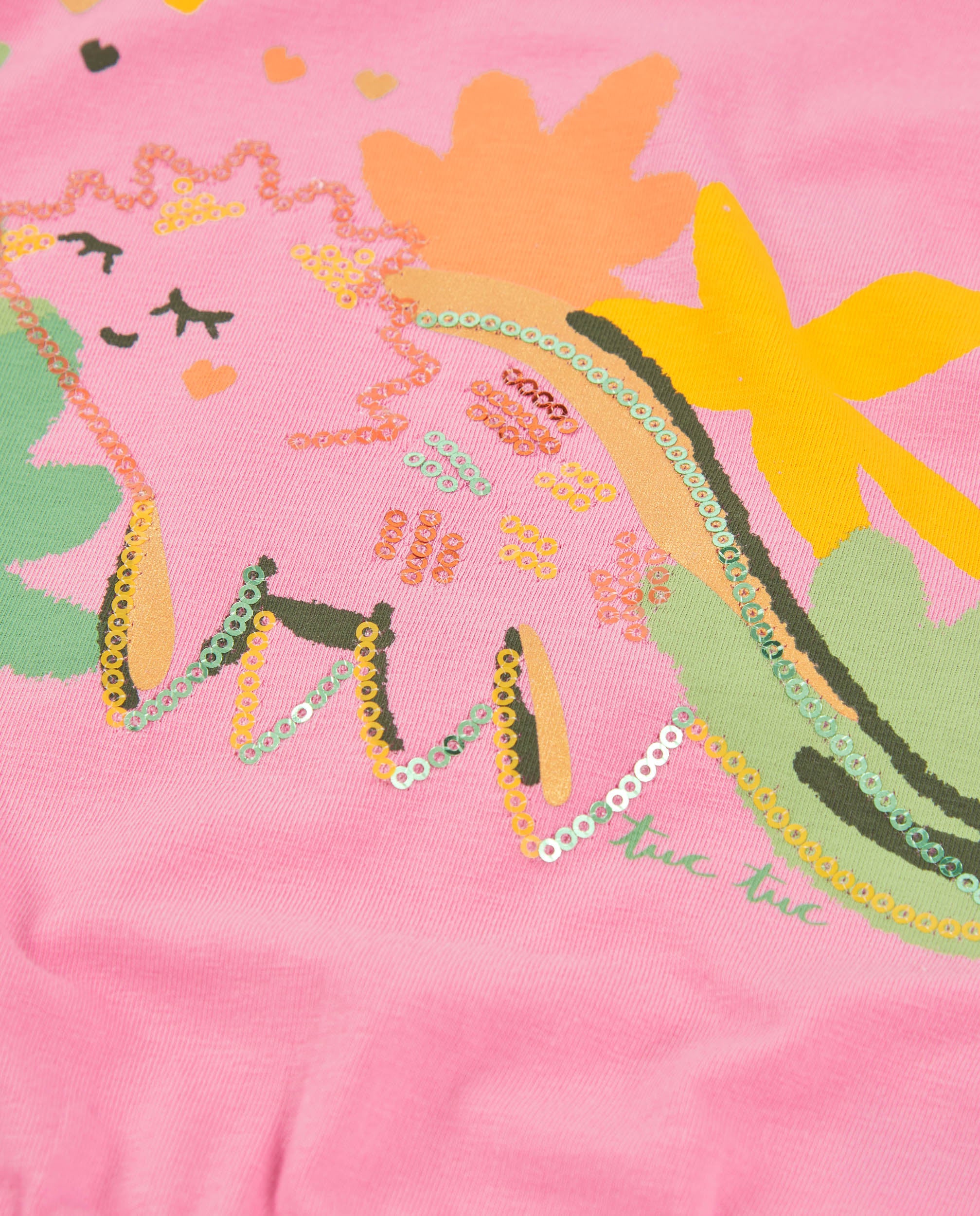 Camiseta de niña de punto y detalles de lentejuelas