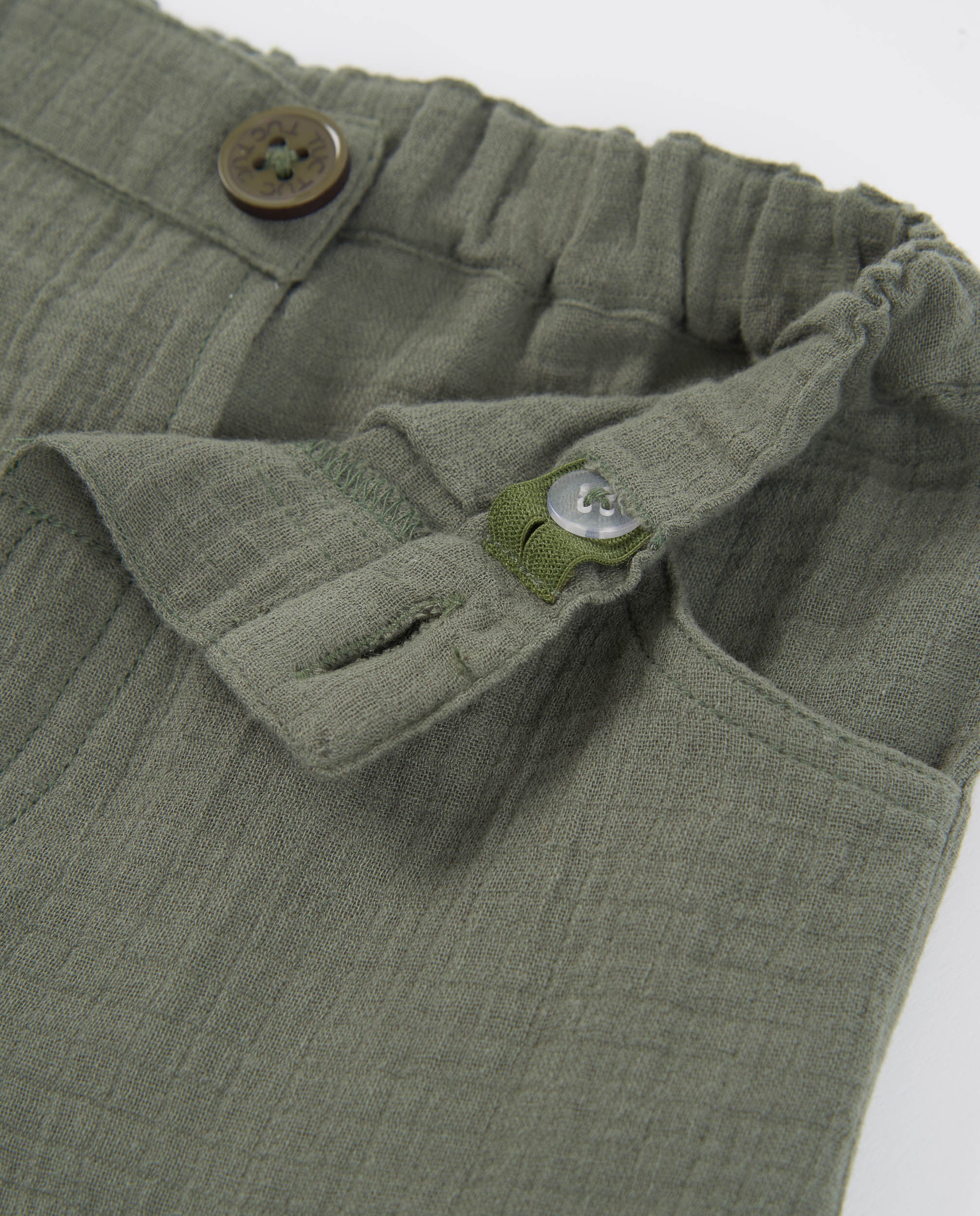 Pantalones de niño de plana con bolsillos cargo