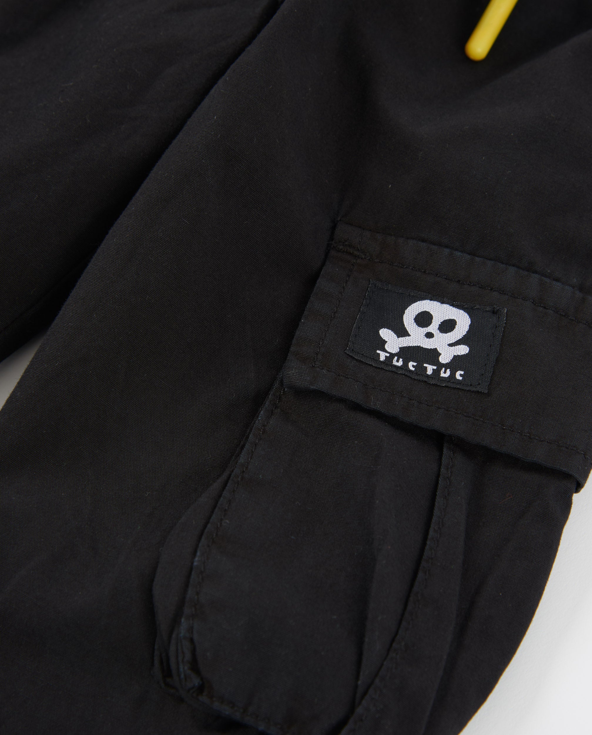 Pantalones de niño de plana y diseño cargo