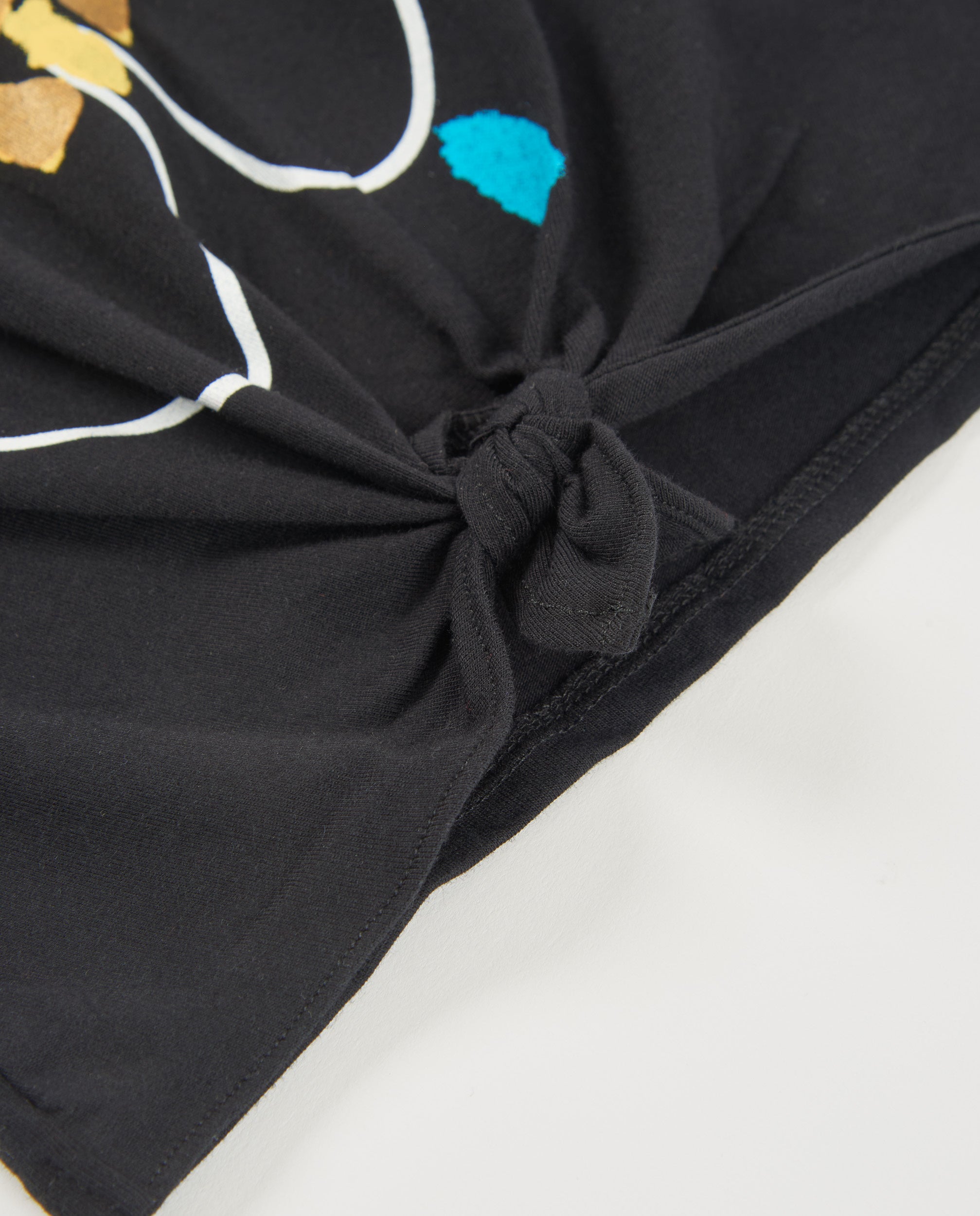 Camiseta de niña de punto con nudo decorativo