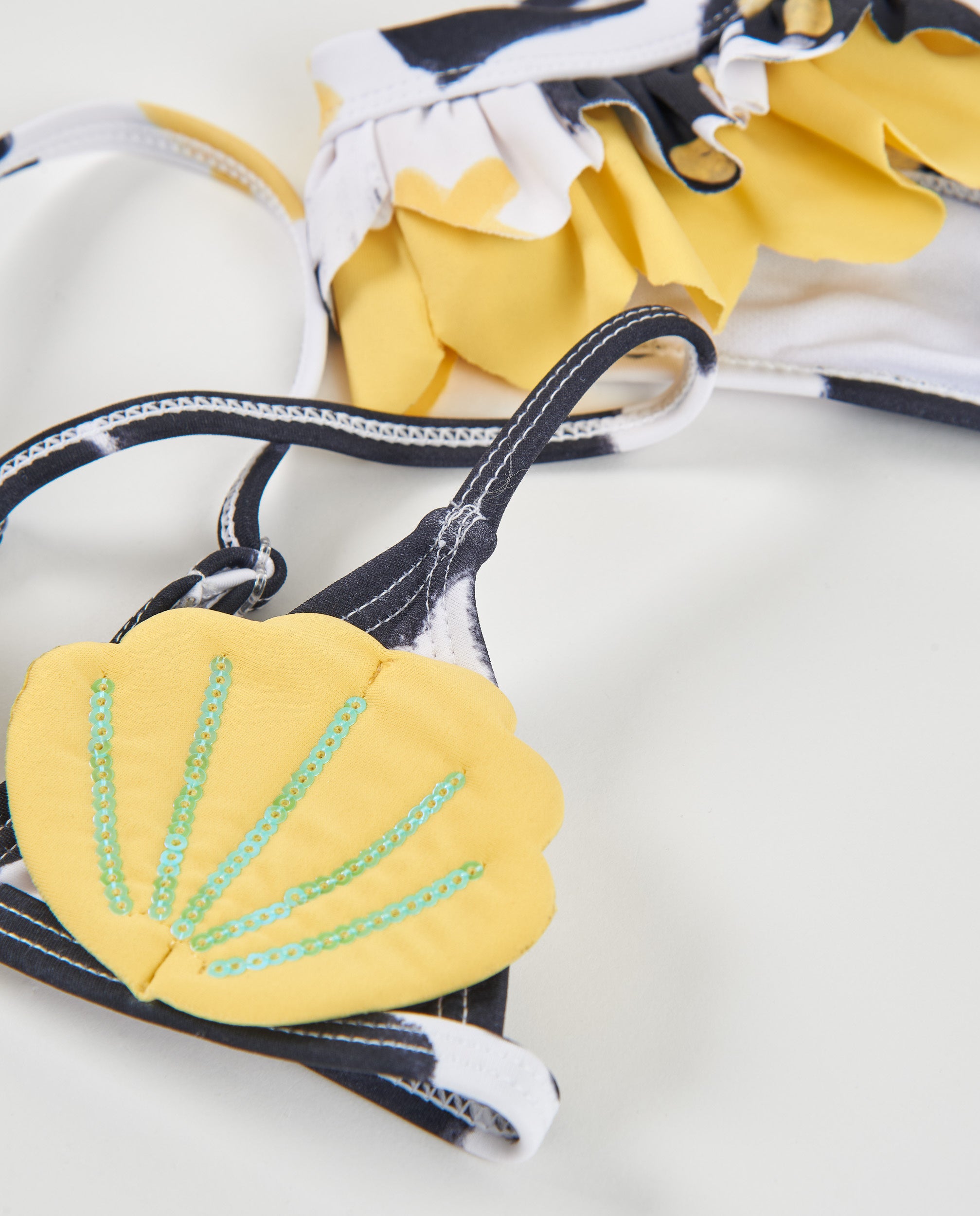 Bikini de niña de punto con detalles en lentejuelas