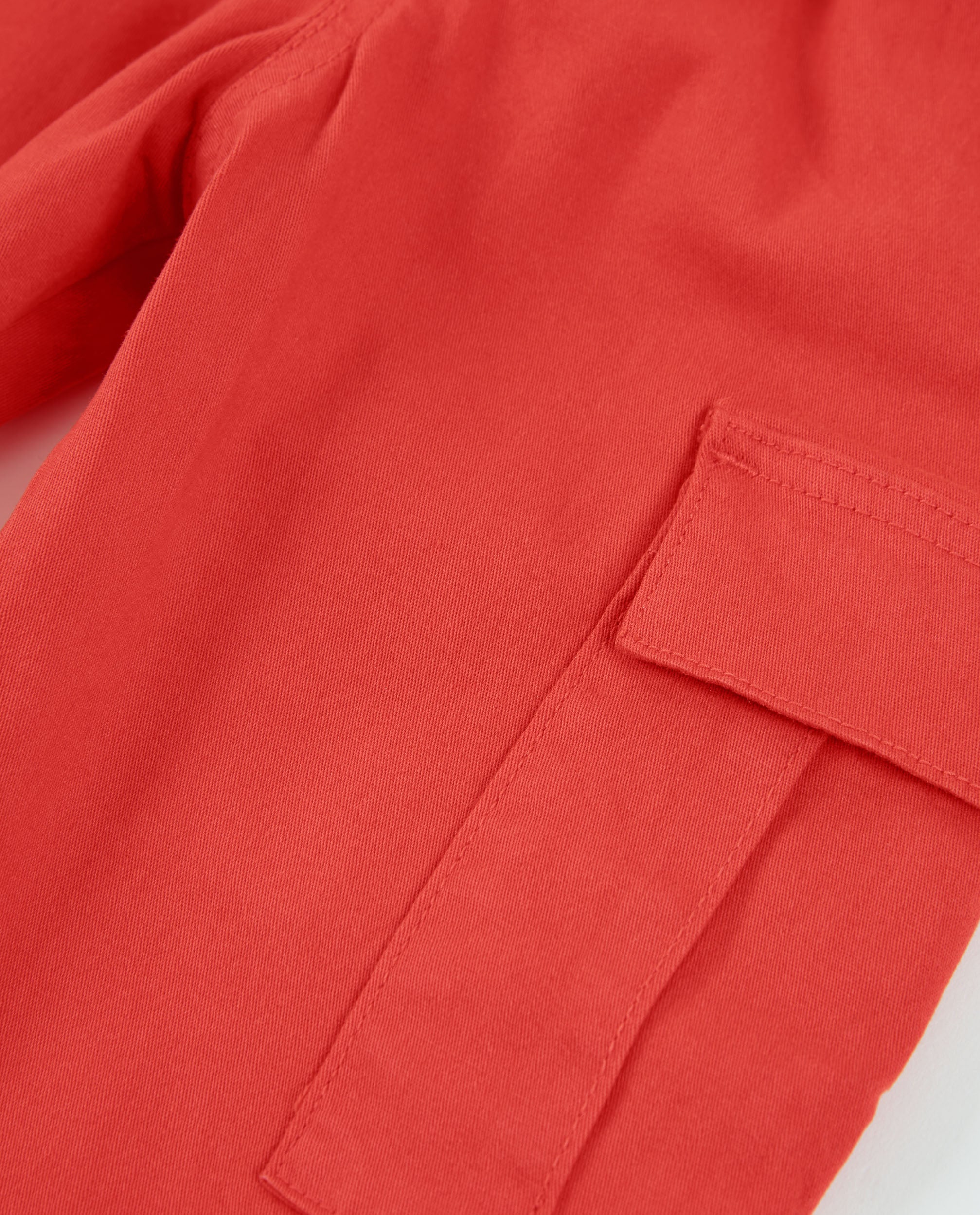Pantalones de niño de plana y estilo cargo
