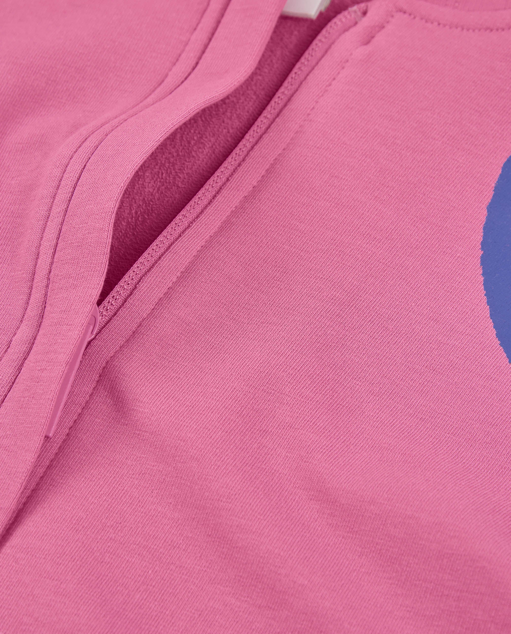 Sudadera de niña de punto y diseño corto