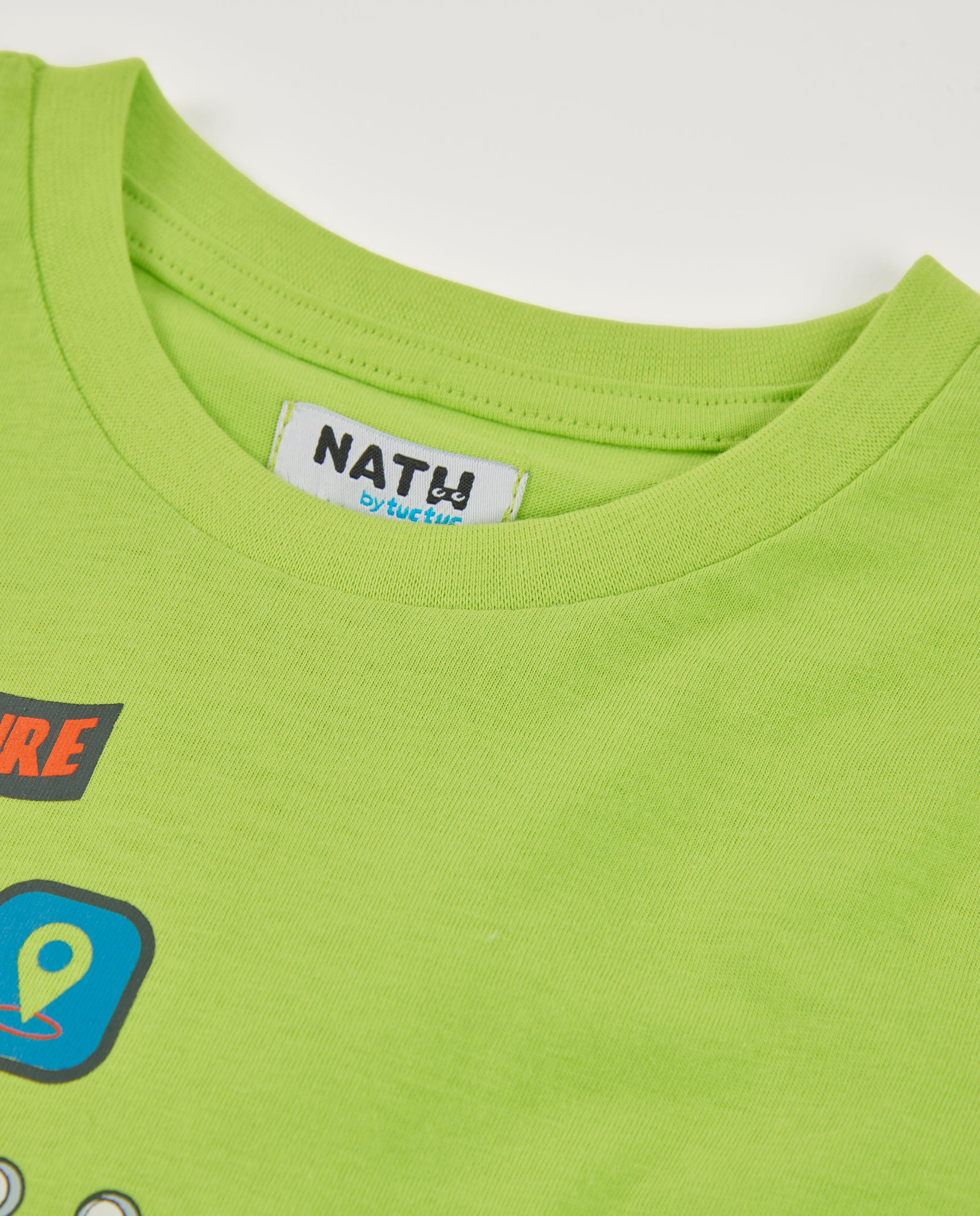 Camiseta de niño de punto con estampado aventurero