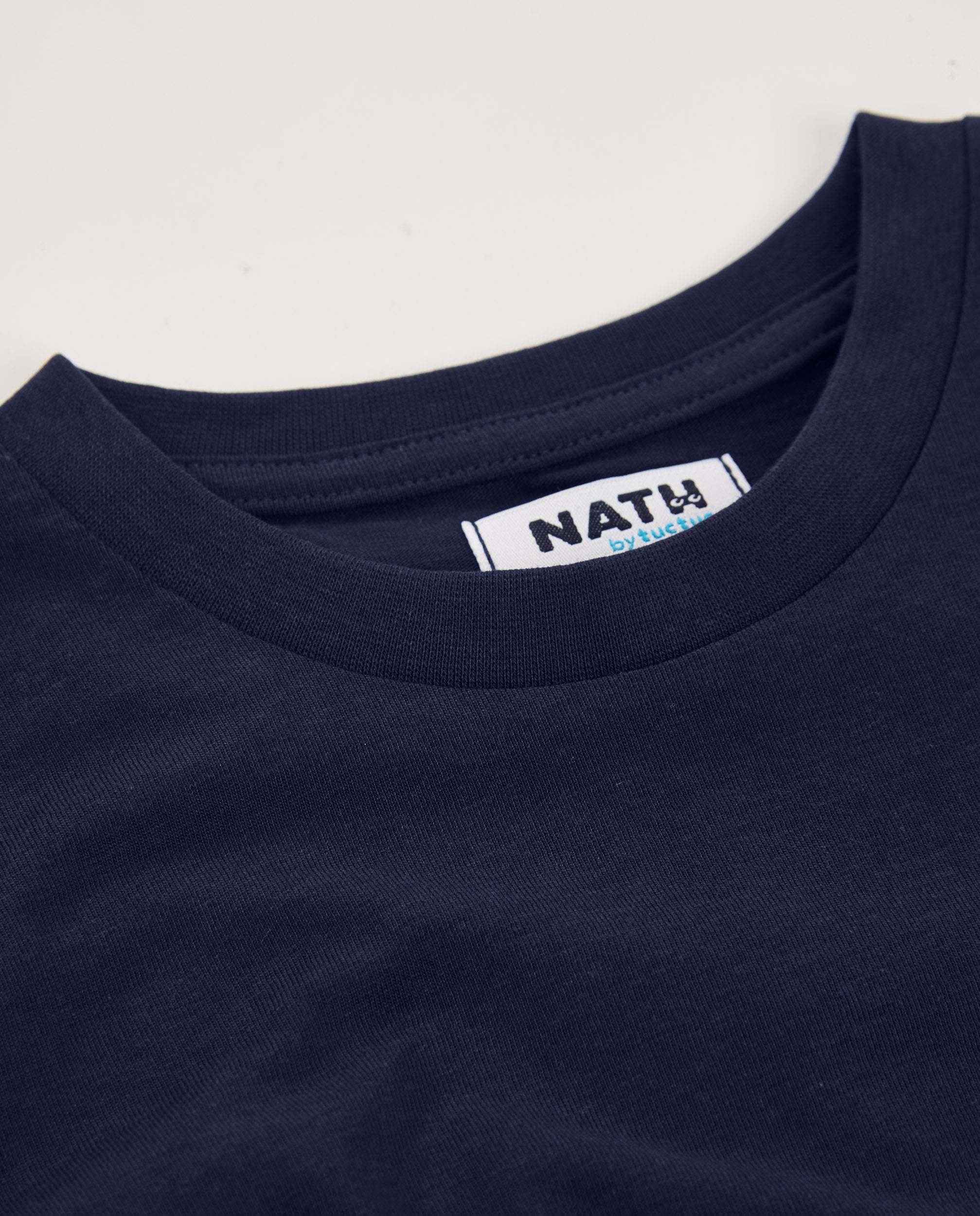 Camiseta de niño de punto con detalle de palmera