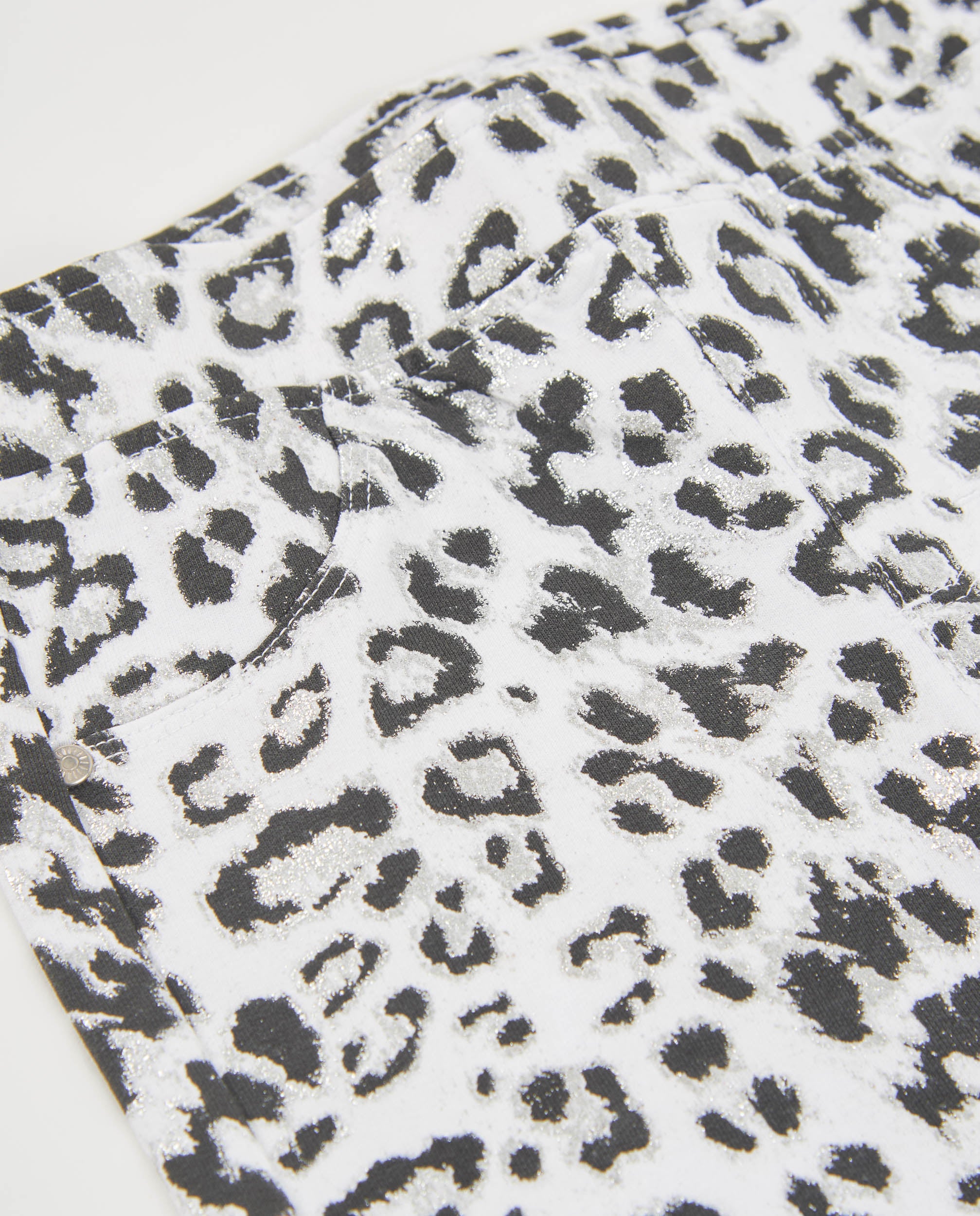 Short de niña de punto con diseño animal print