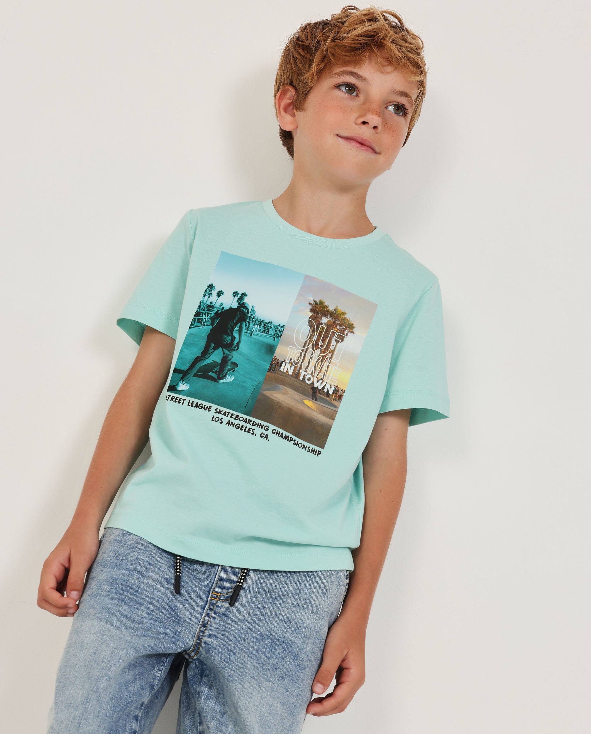 Camiseta de niño de punto con diseño urbano