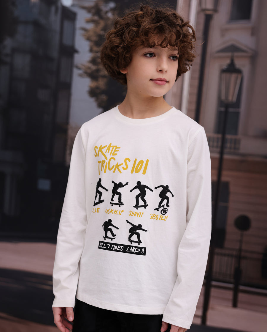Camiseta de niño de punto con estampado de skaters