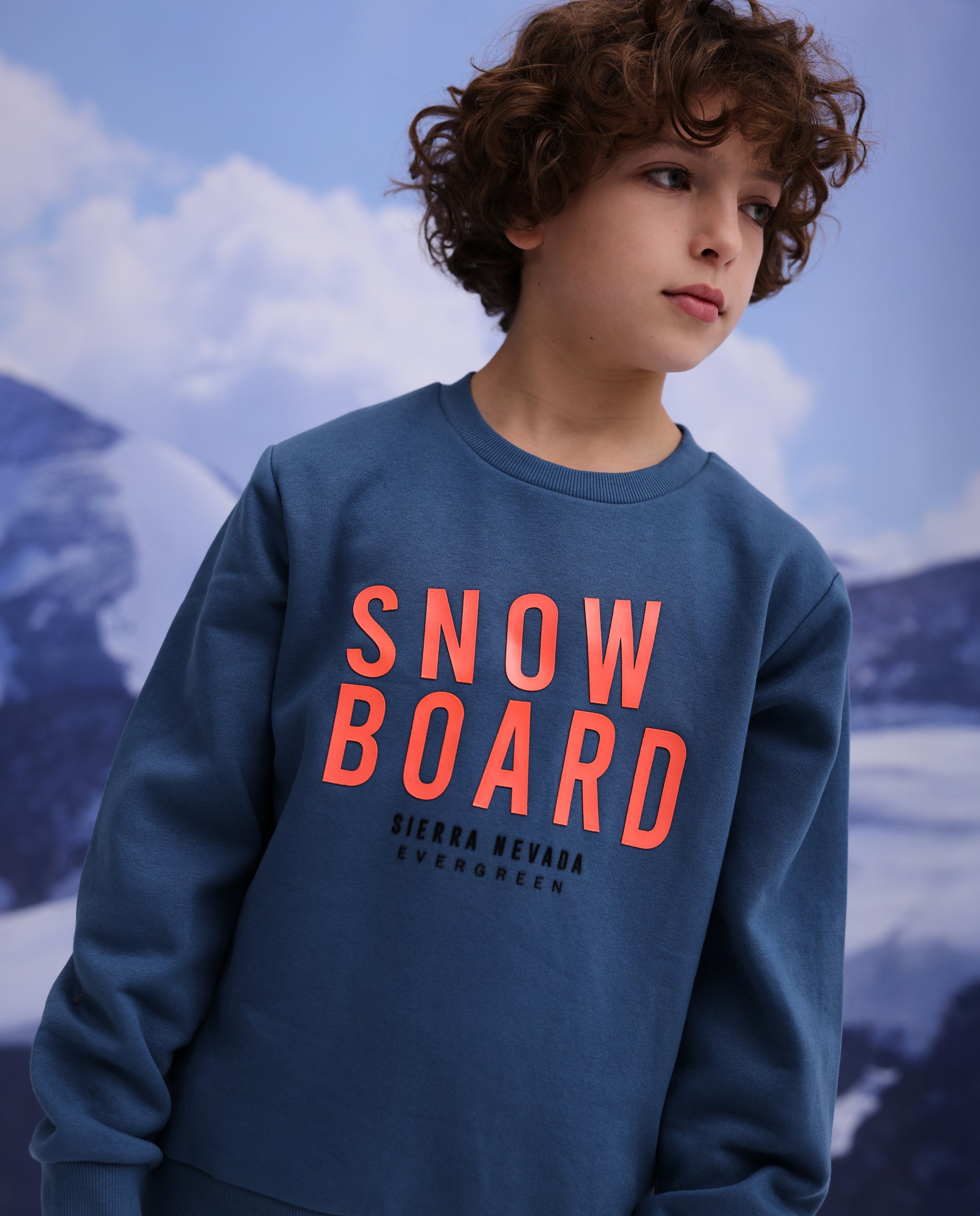 Sudadera de niño de felpa con estampado de snowboard y cuello redondo