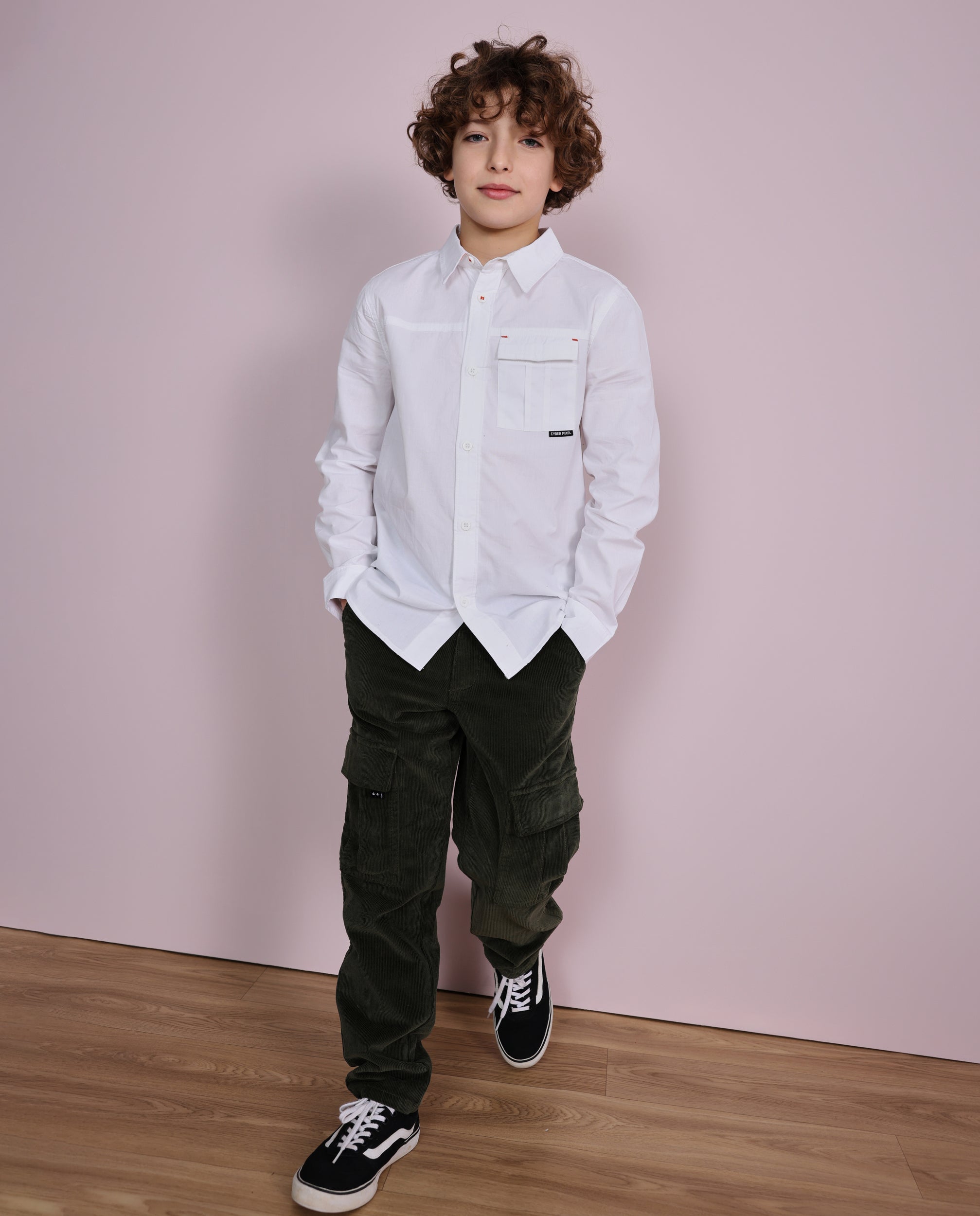 Pantalón de niño de pana con bolsillos laterales