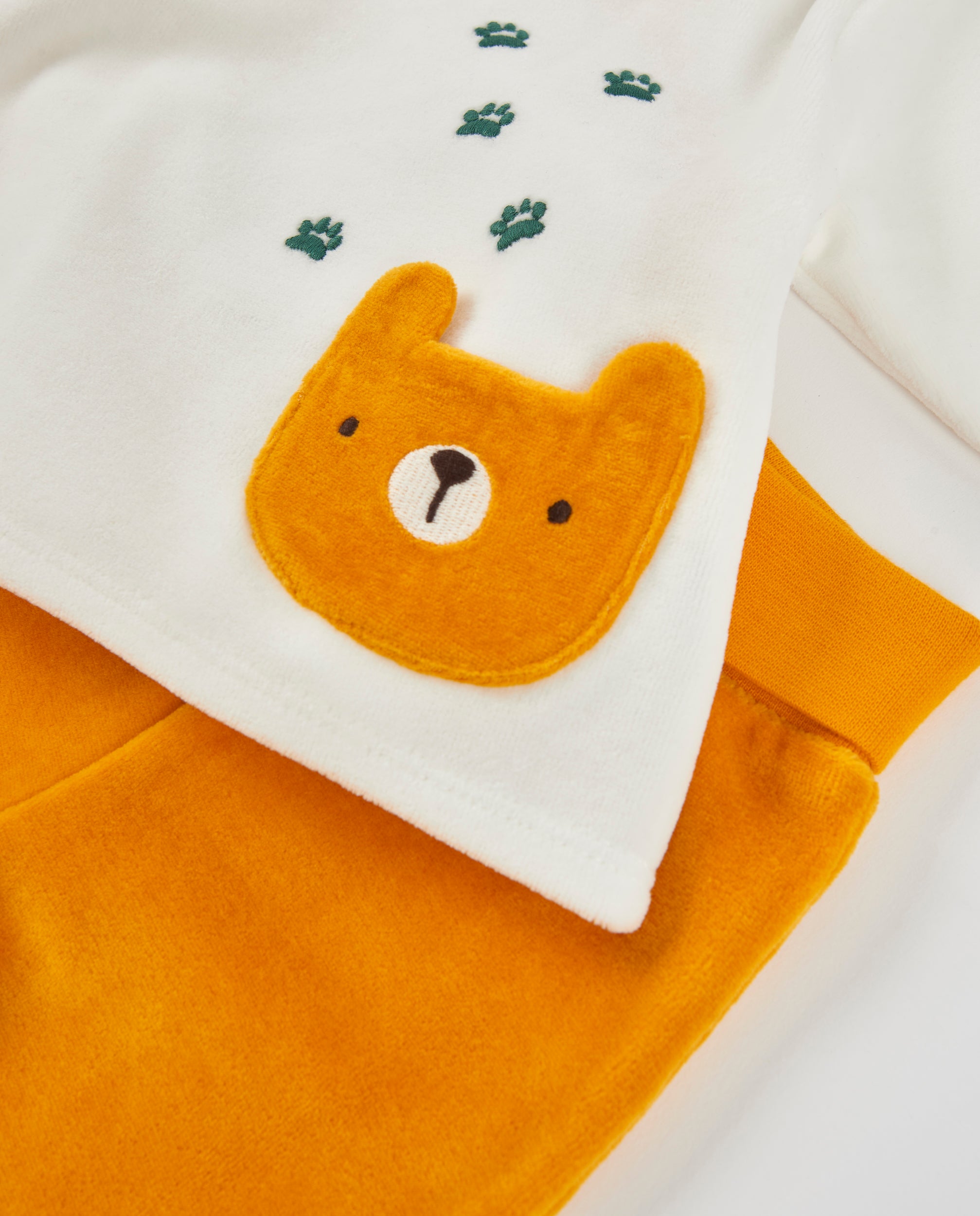 Conjunto de punto de bebé con camiseta cruzada