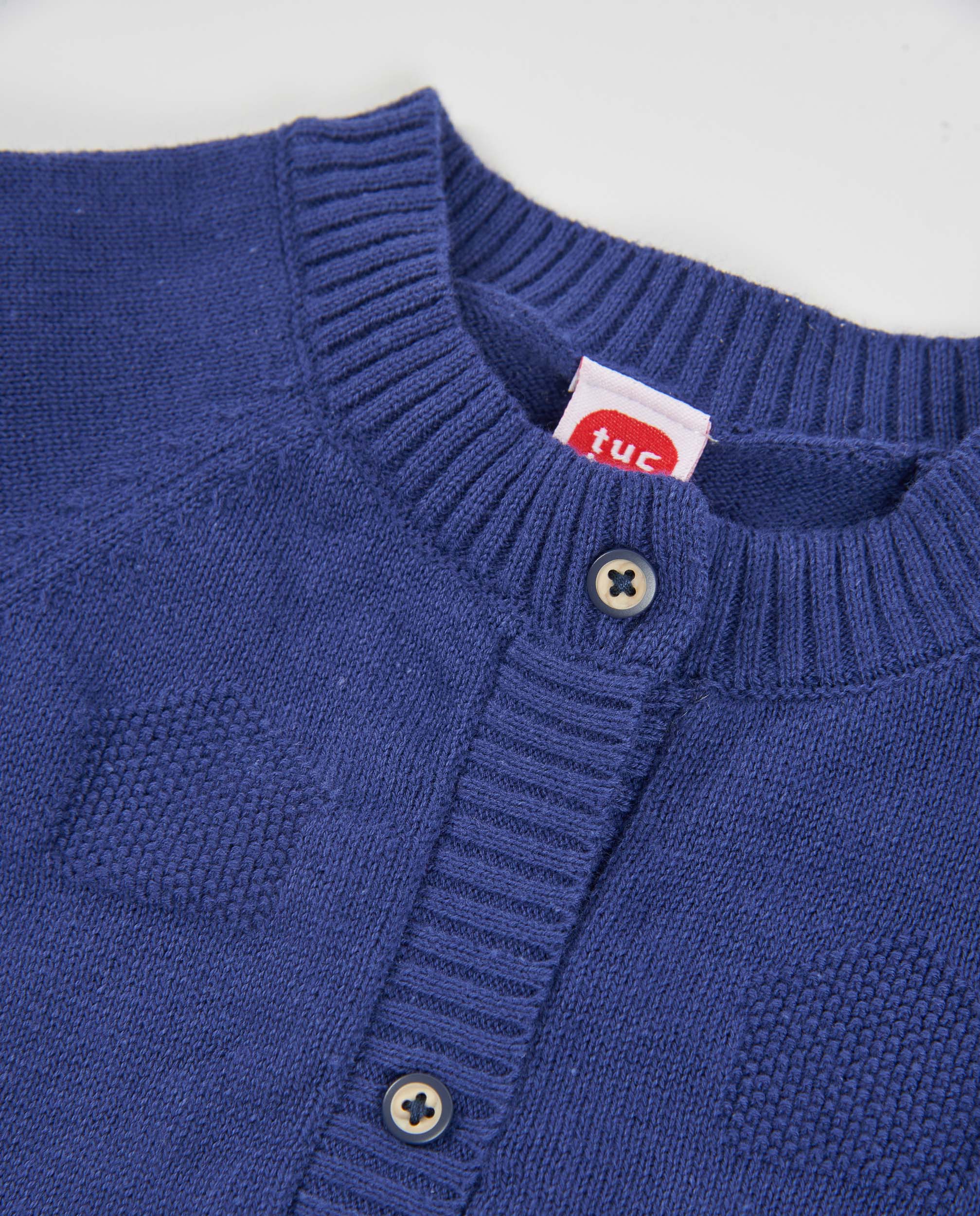 Chaqueta de tricot de bebé con botones frontales