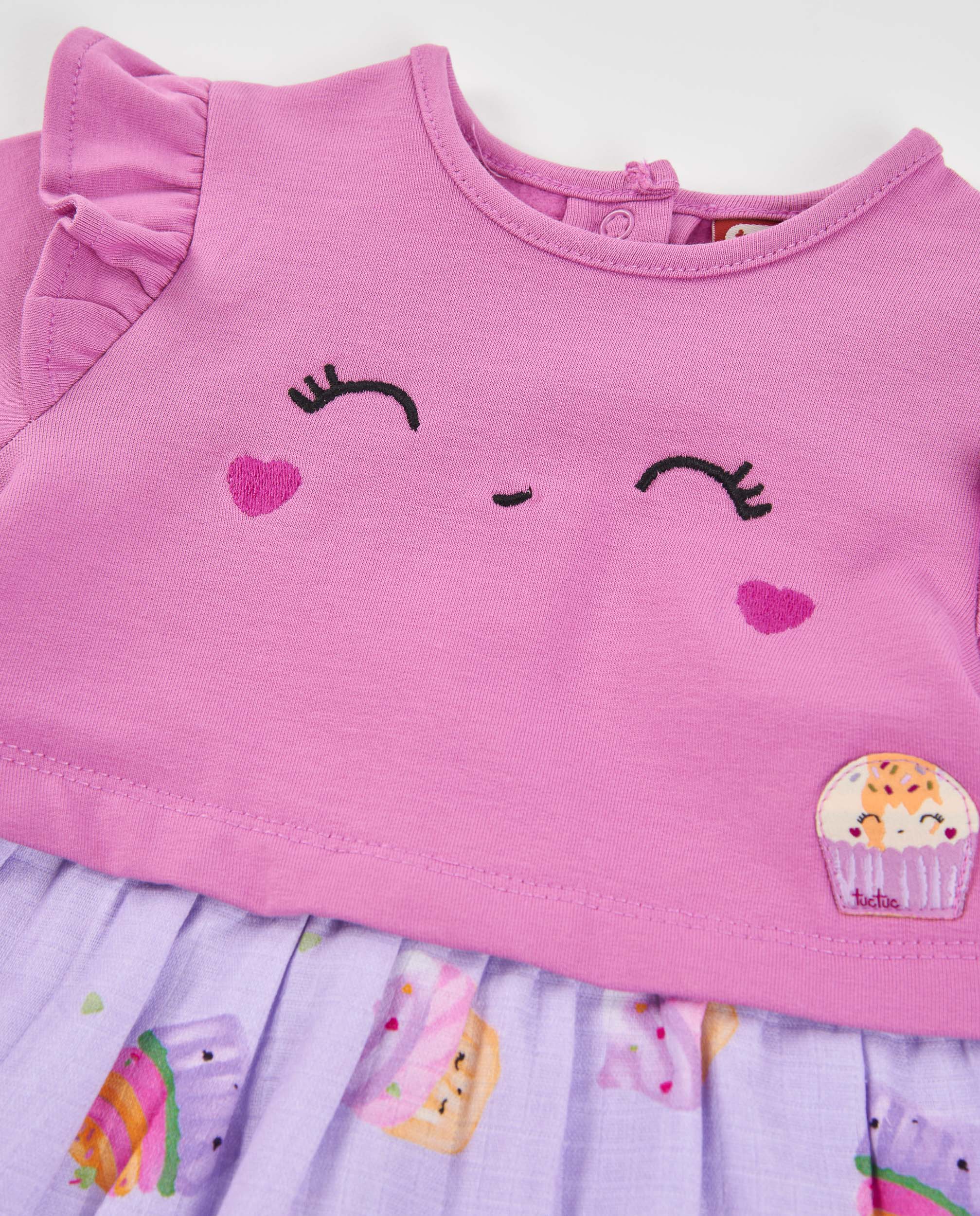 Vestido de tela plana de bebé con volantes en los hombros