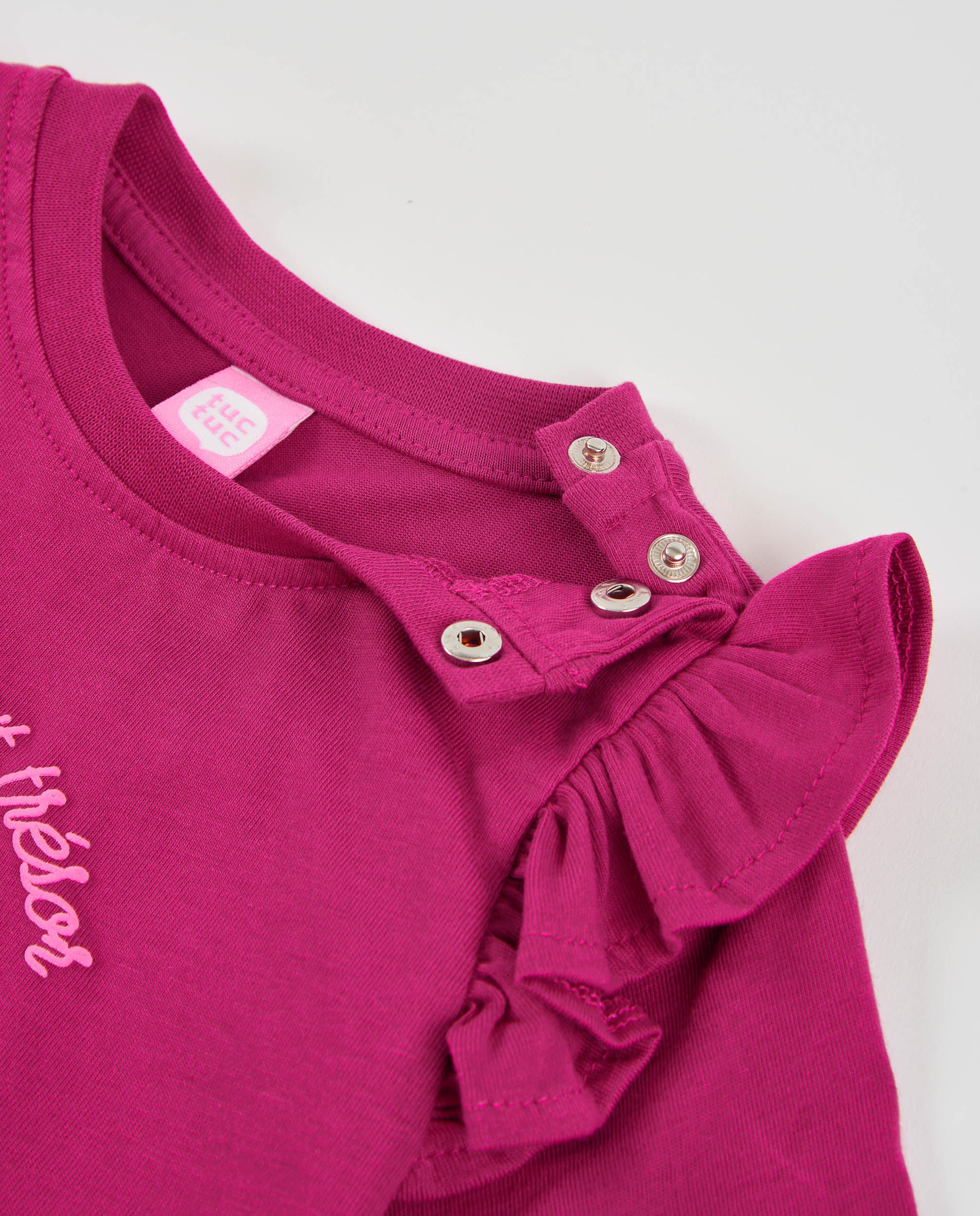 Camiseta de niña de punto con volantes en los hombros