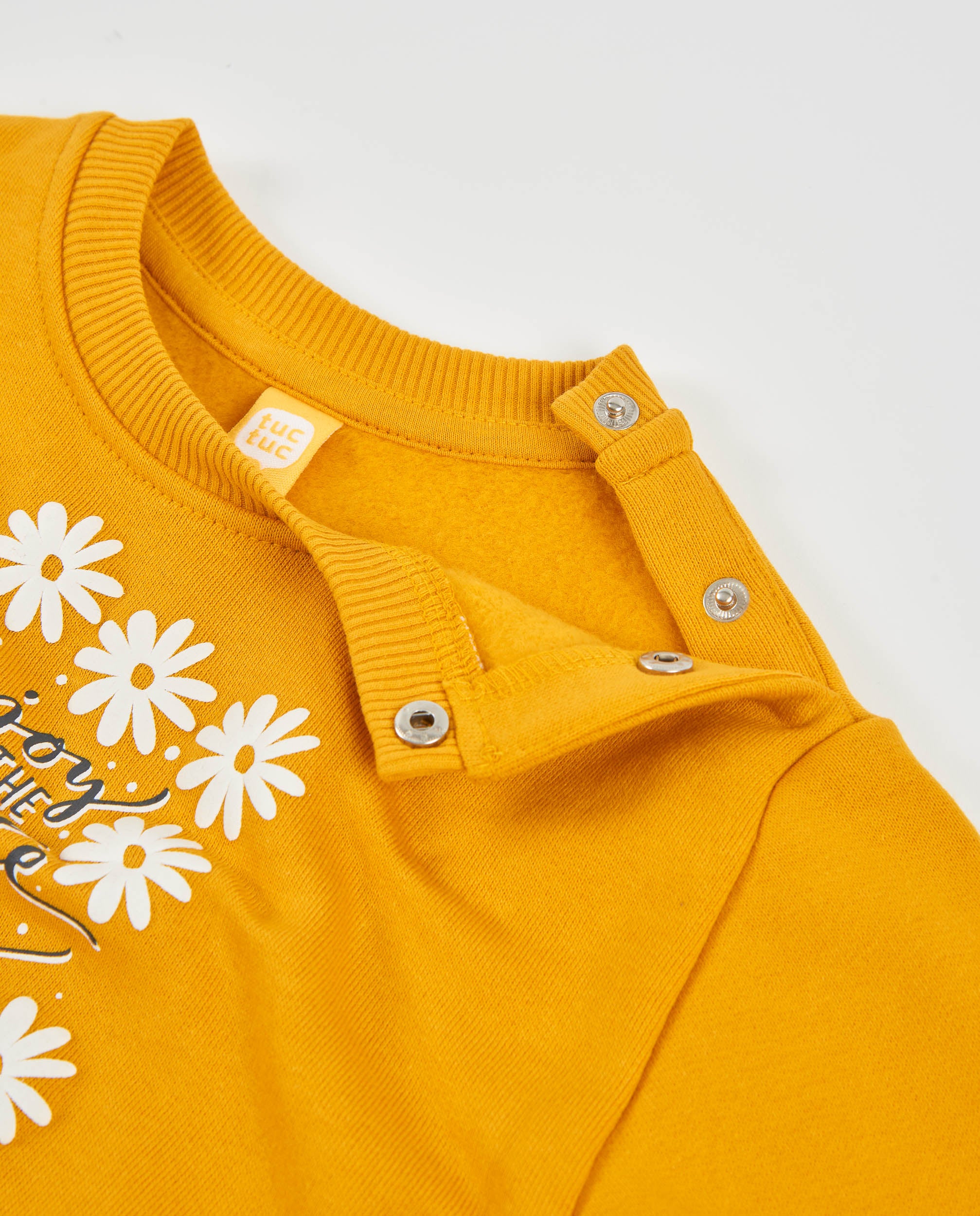 Vestido de niña de felpa con bordado de margaritas