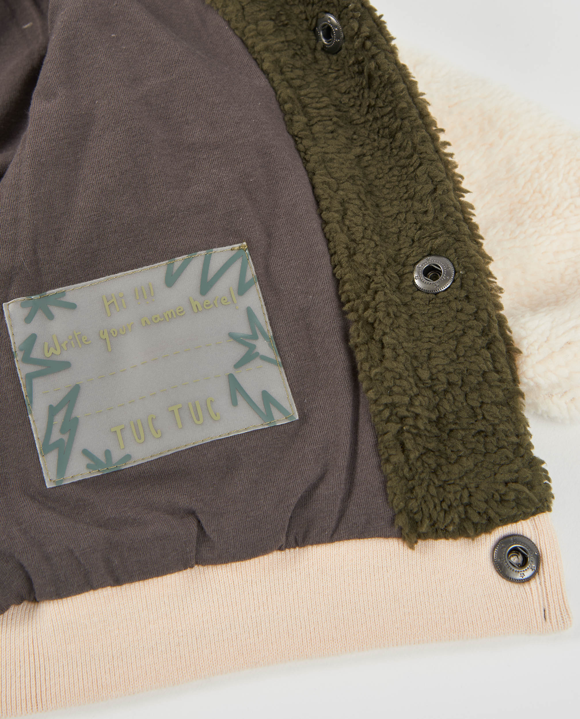 Chaqueta de niño de lana con parches decorativos