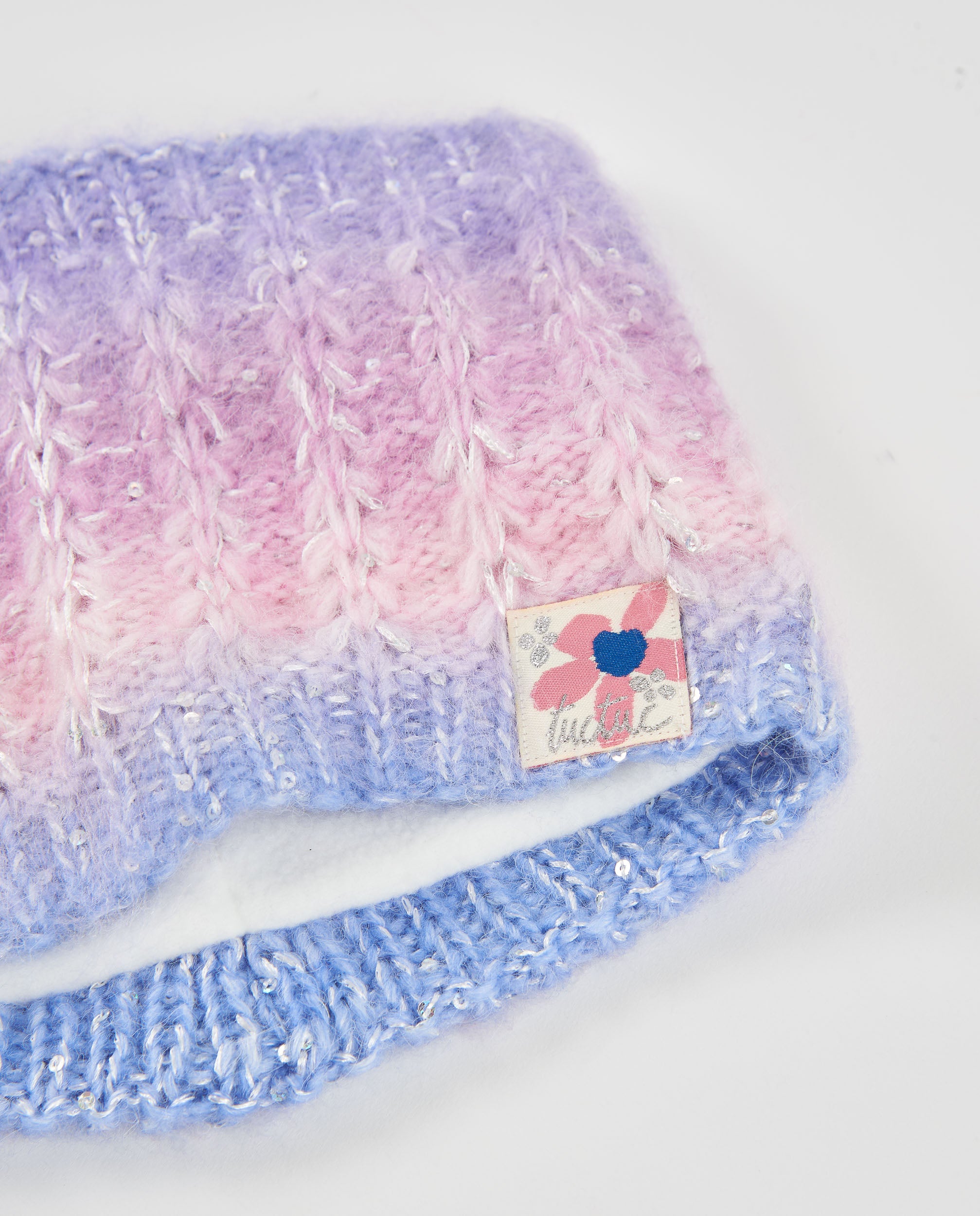 Set de niña de tricot con gorro y braga de cuello degradada