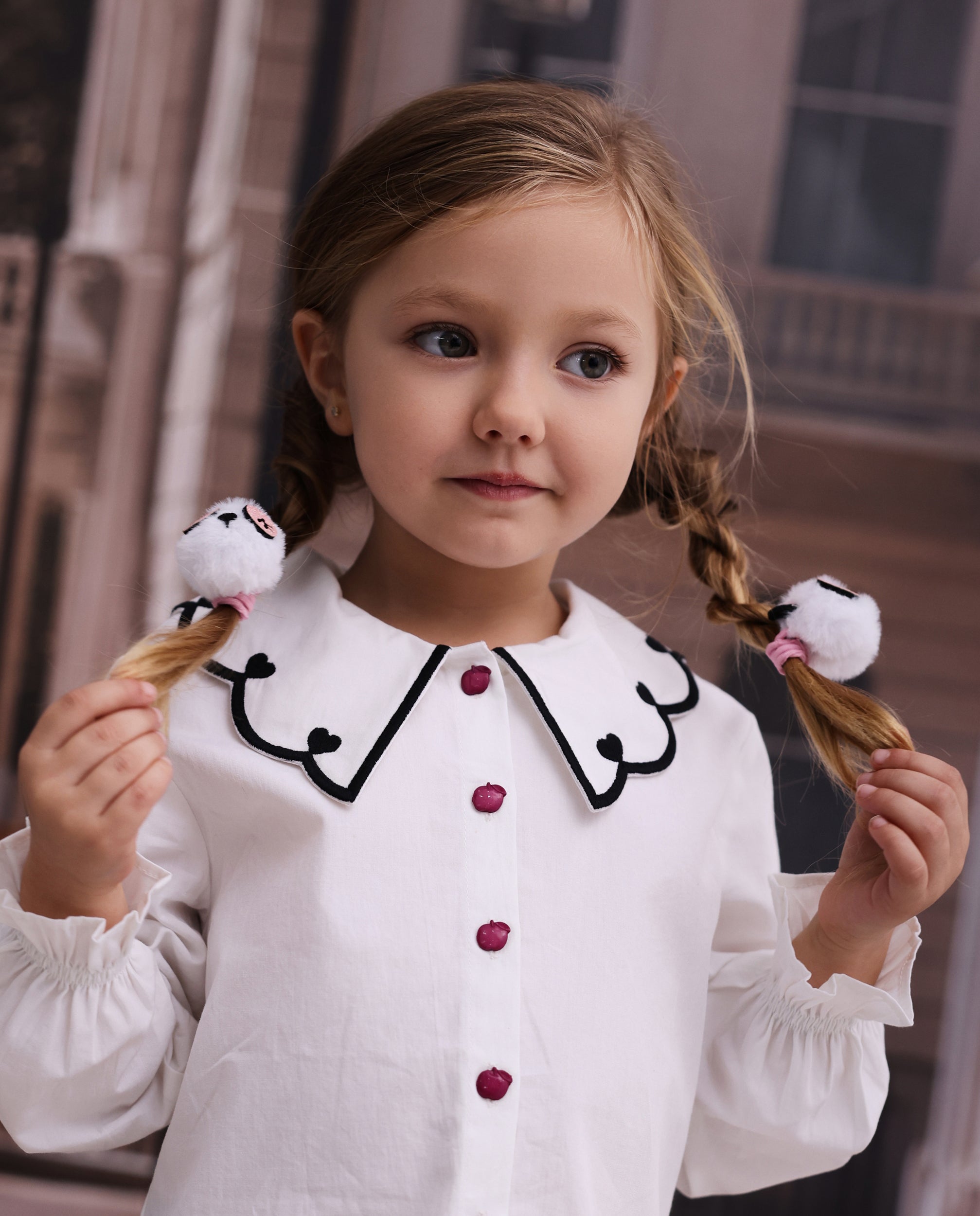 Set de coleteros de niña con pompones de diseño de panda