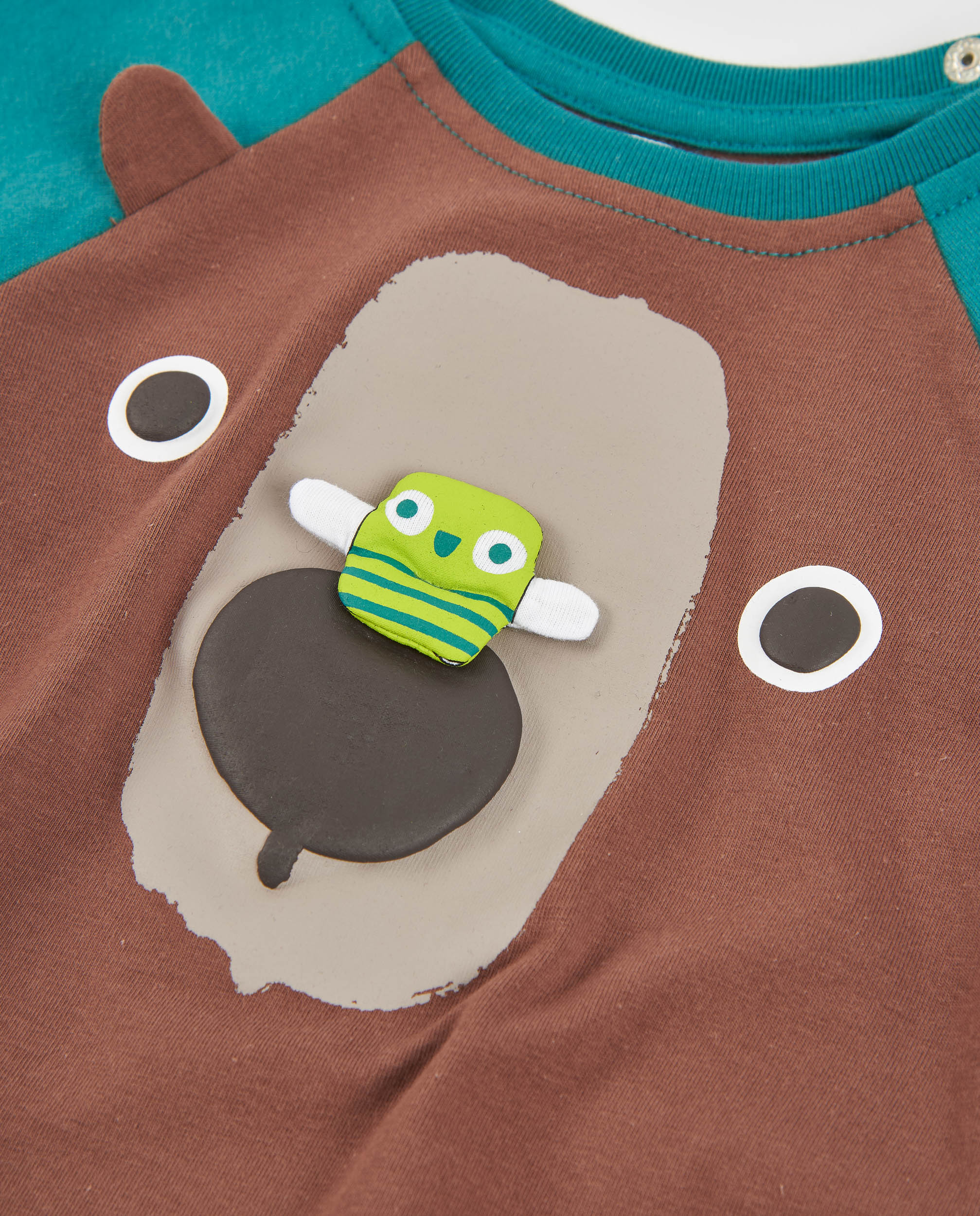 Camiseta de niño de punto con diseño de oso y manga larga