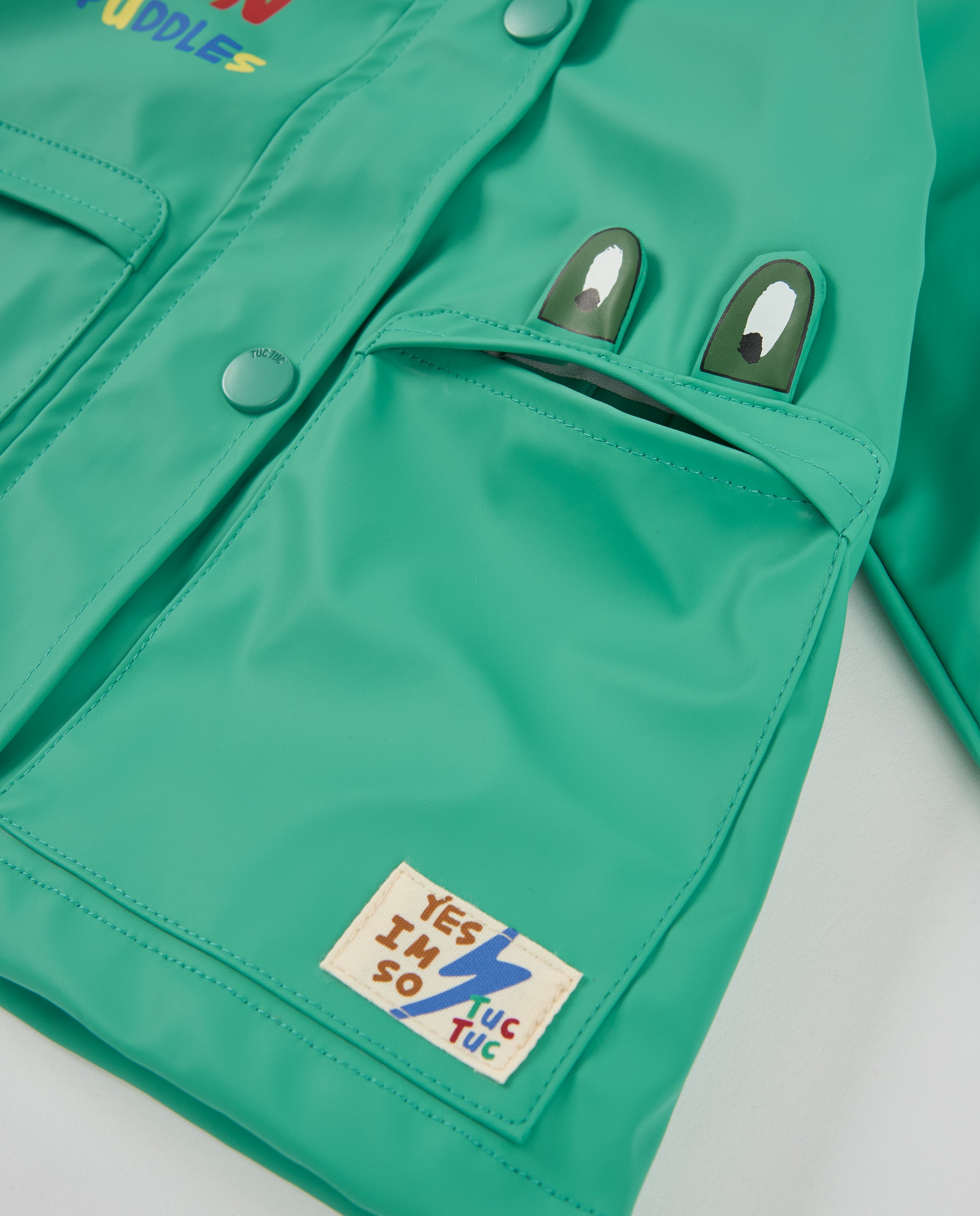Chubasquero de niño con capucha y diseño de ranita