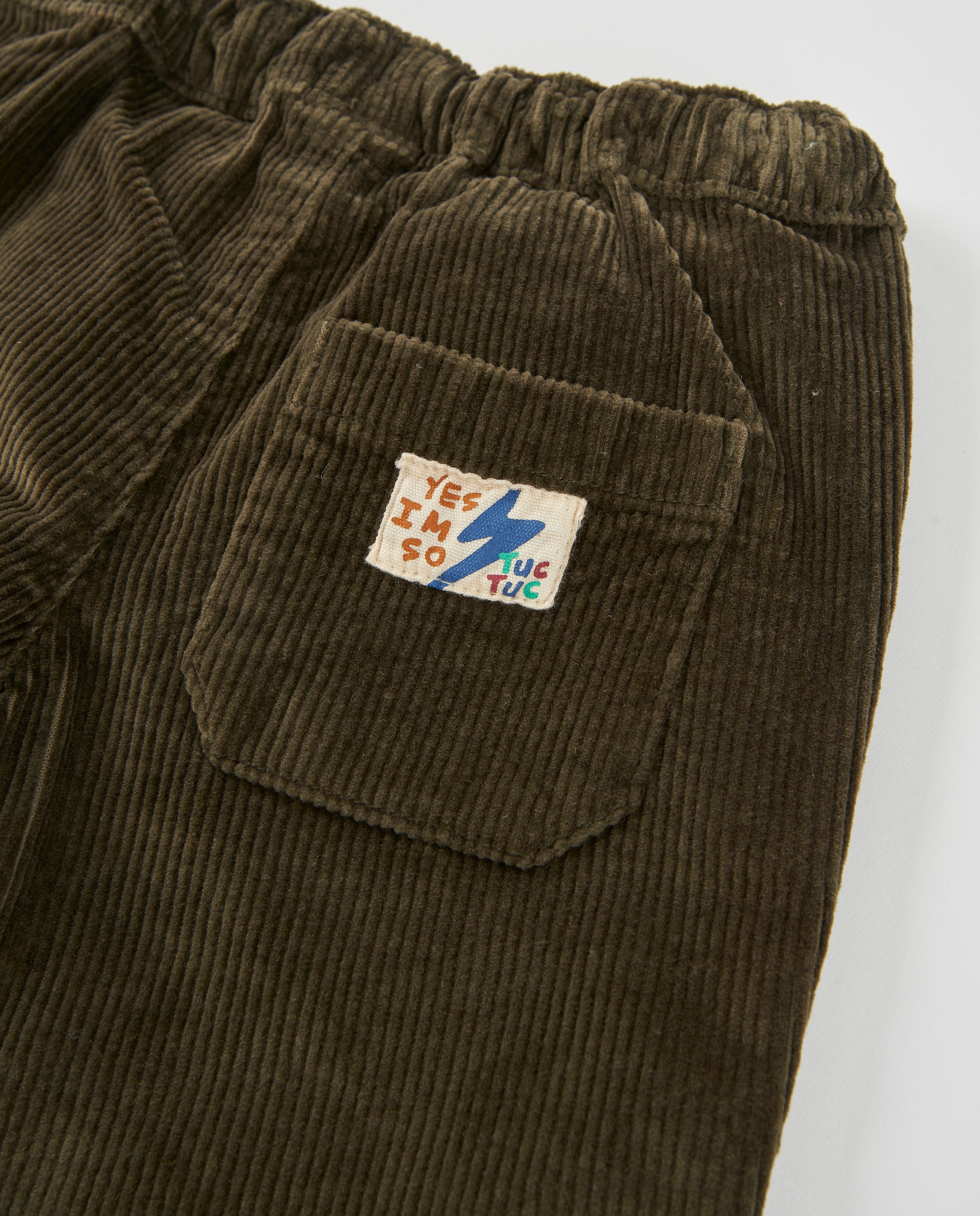 Pantalón de niño de pana con cintura ajustable y tacto suave