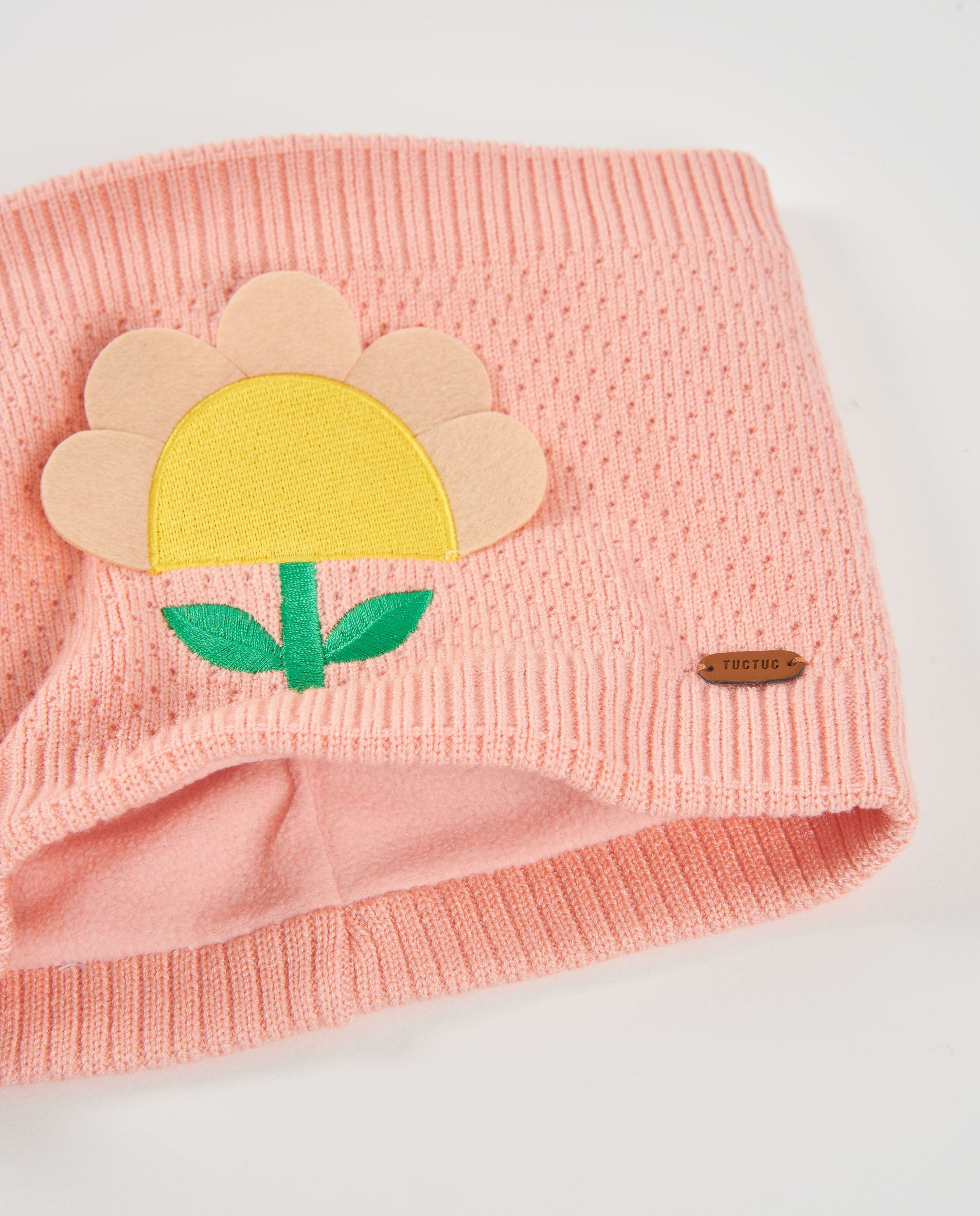 Set de niña de tricot con gorro y braga de cuello de diseño floral