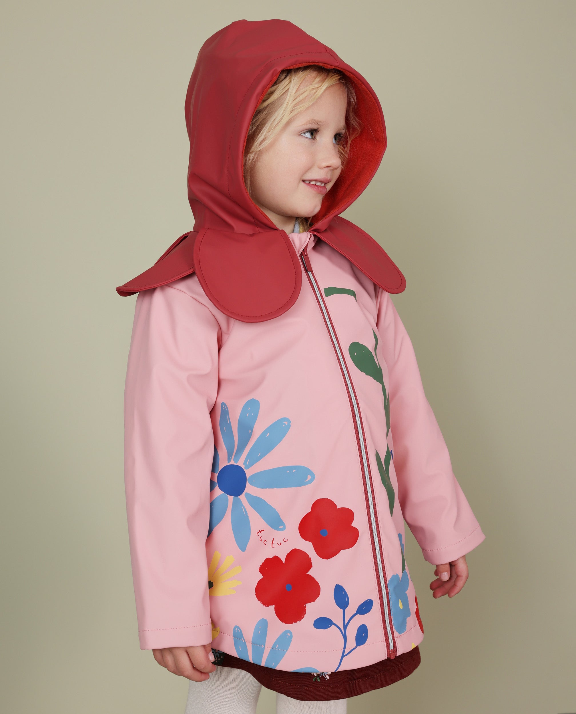 Chubasquero de niña con capucha y estampado floral