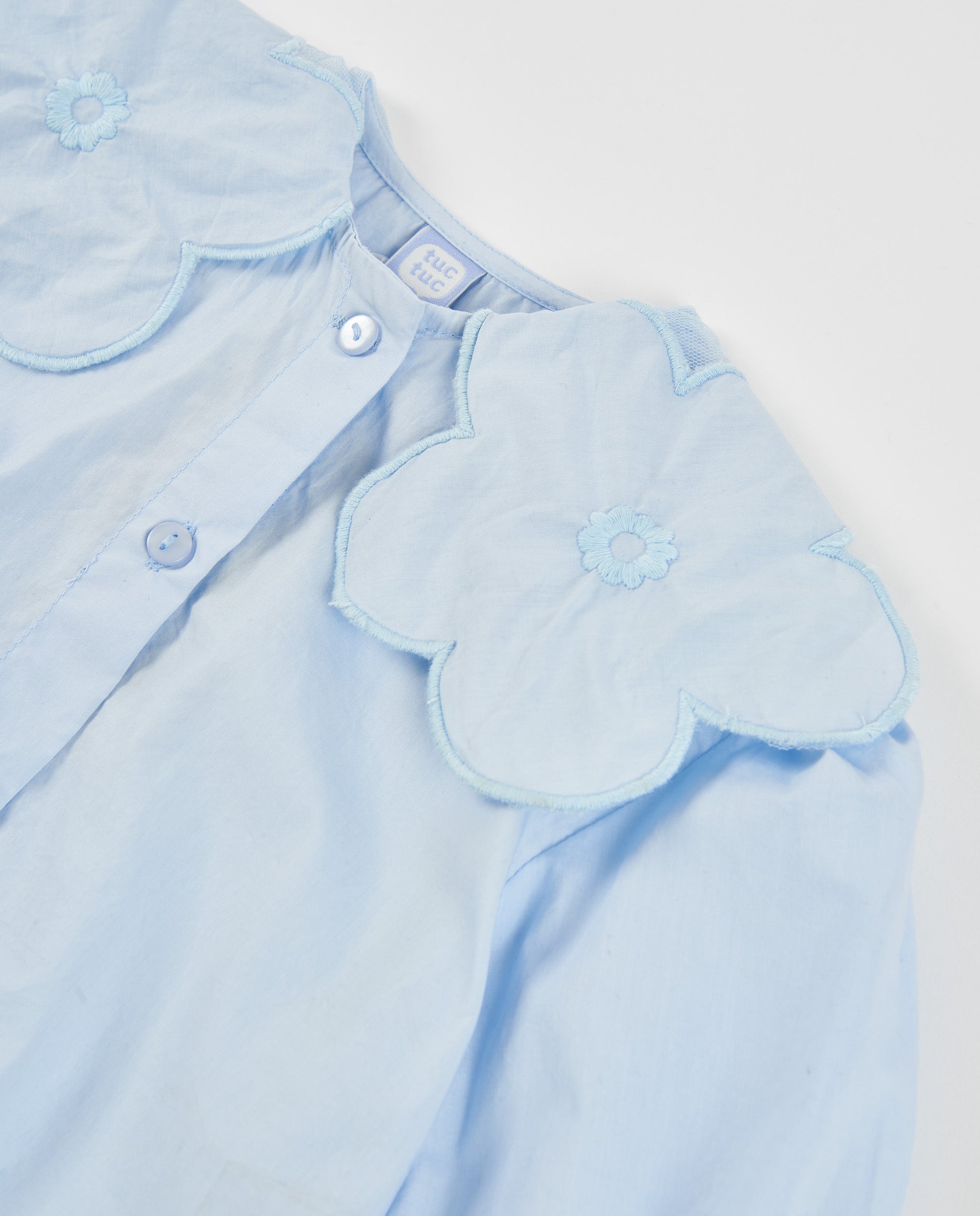 Camisa de niña de algodón con cuello de volante oversize