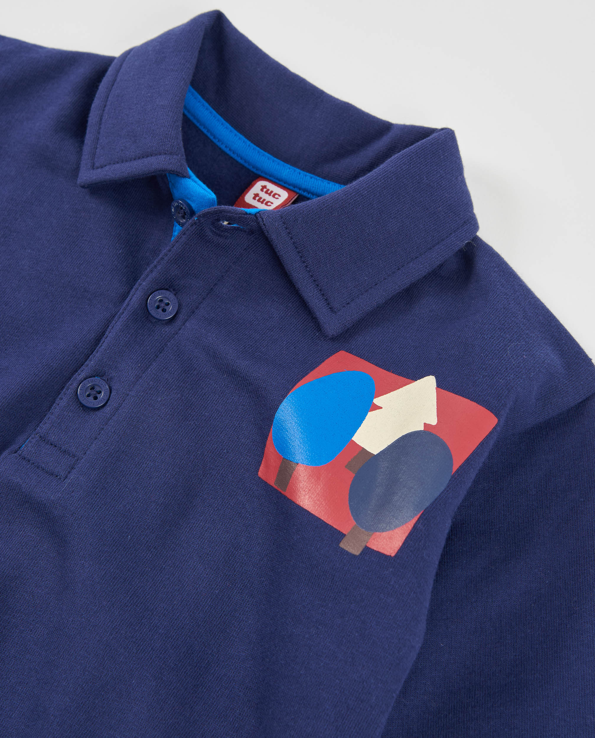 Polo de niño de felpa con estampado en la espalda