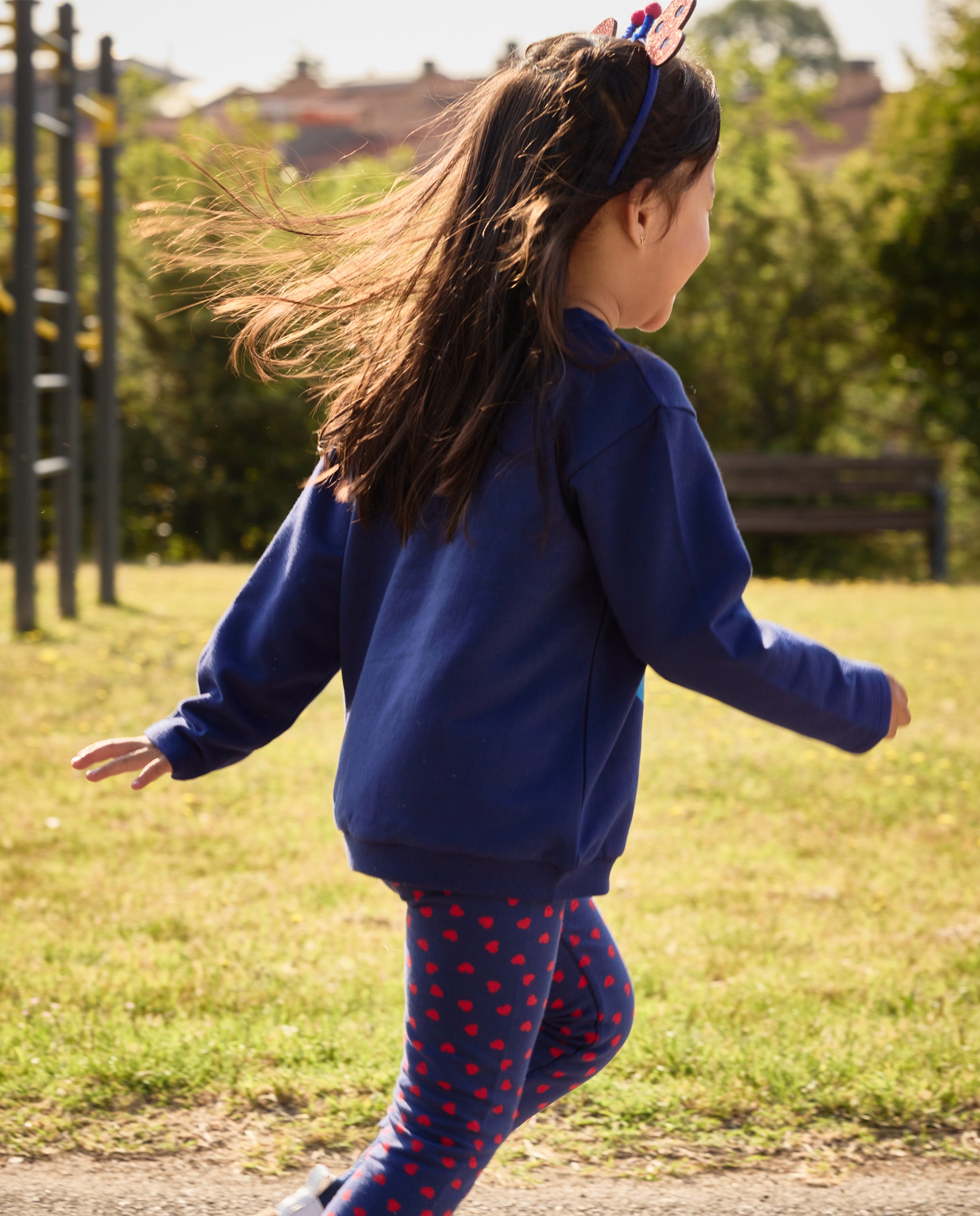 Legging de niña de felpa con estampado de corazones y tejido elástico