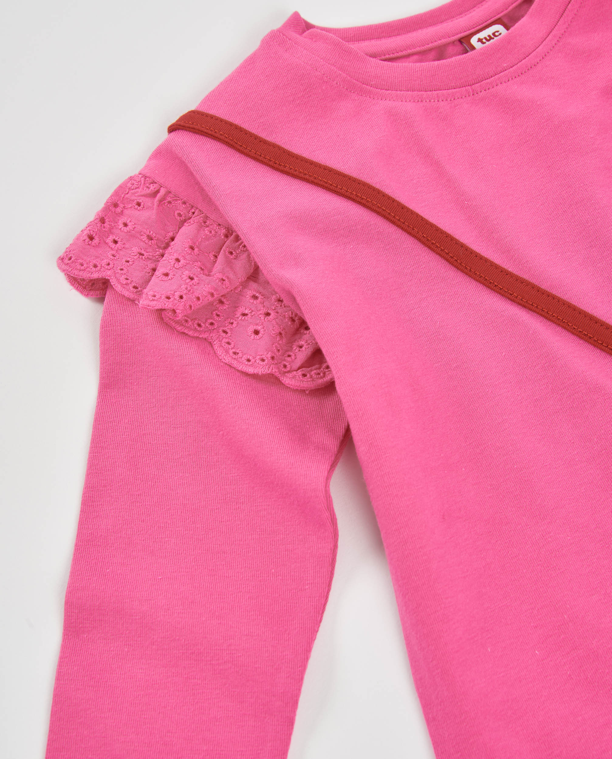Camiseta de niña de punto con volantes y diseño divertido