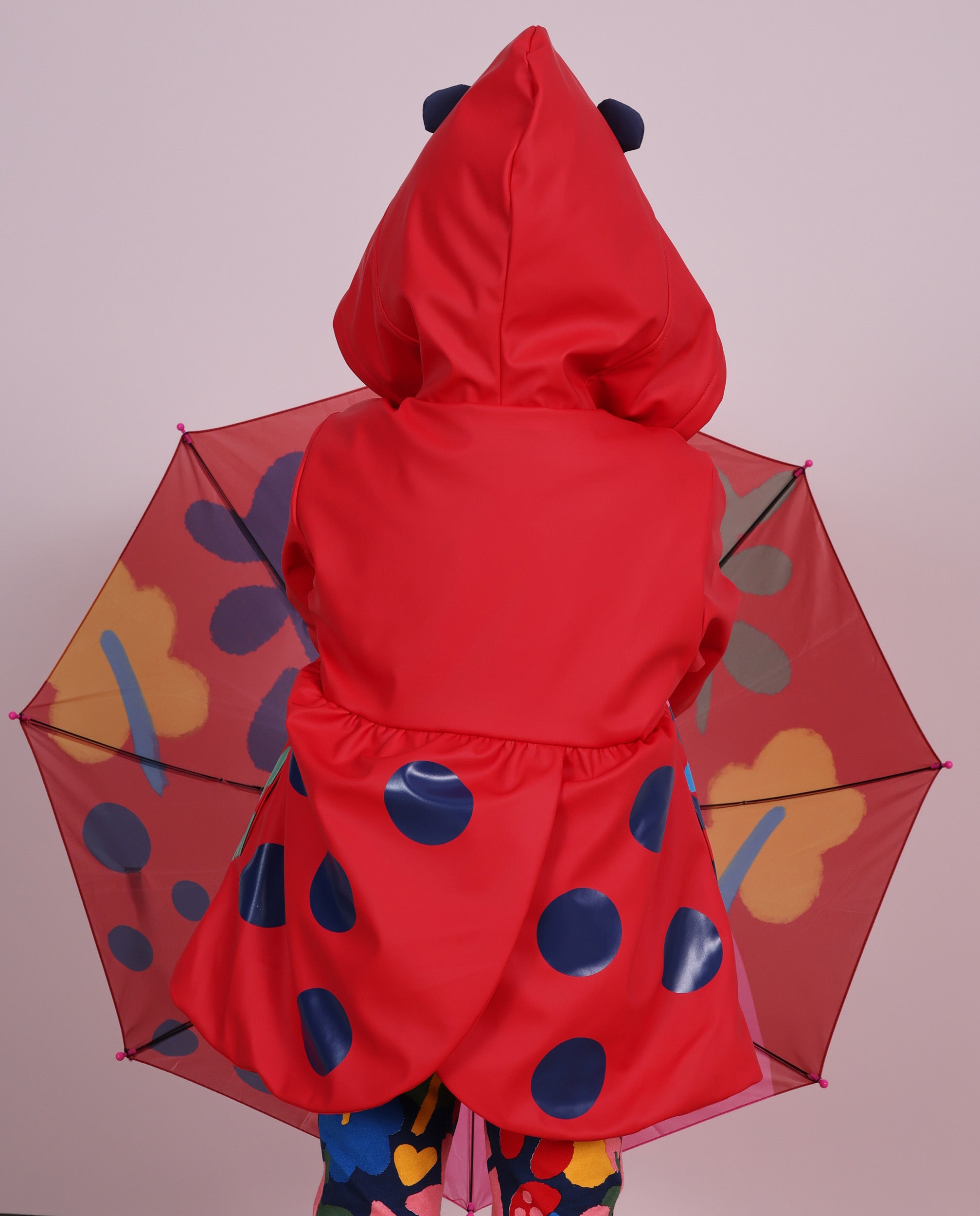 Chubasquero de niña con capucha y diseño de mariquita