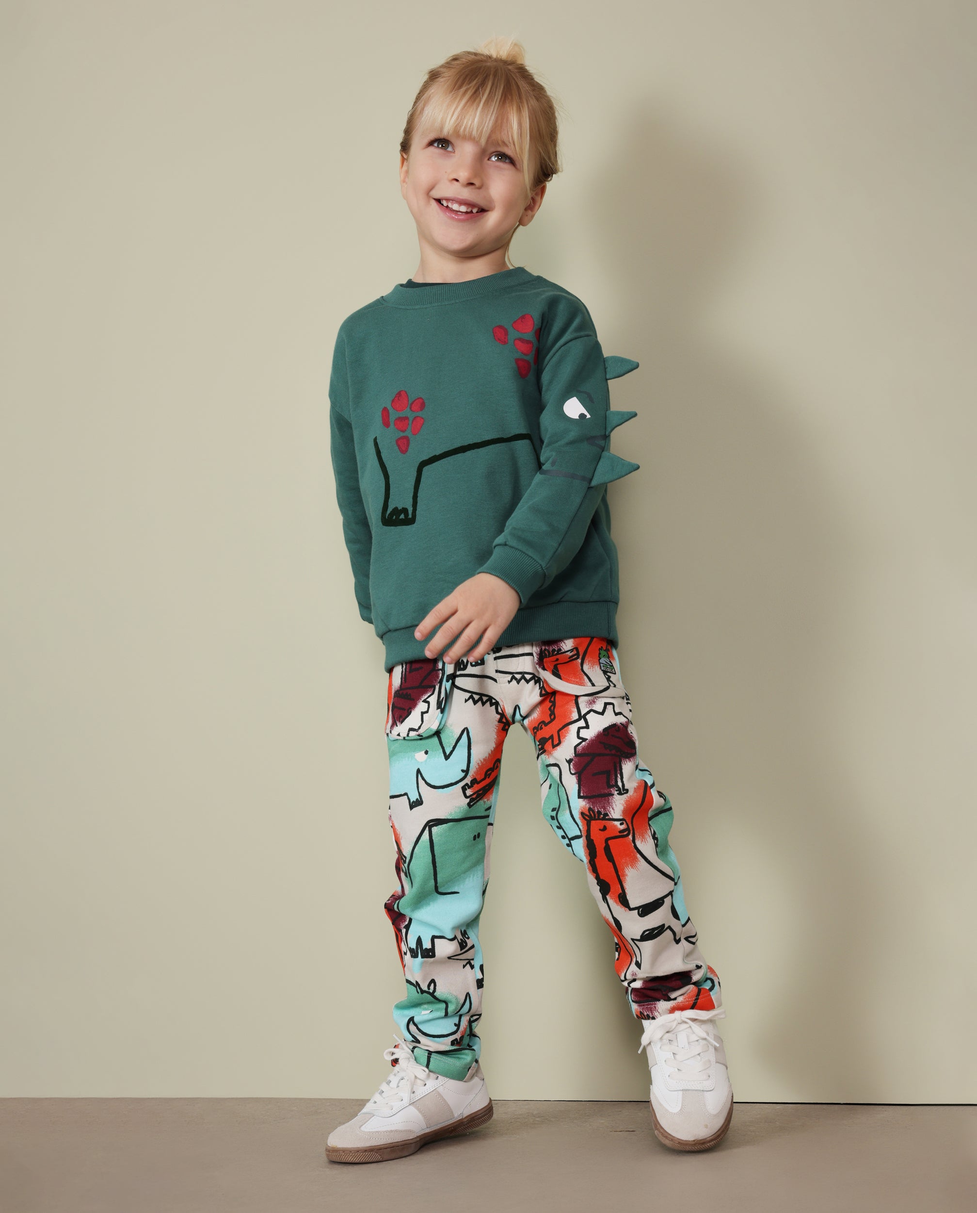Pantalón de niño de felpa con diseño de sabana y cintura elástica