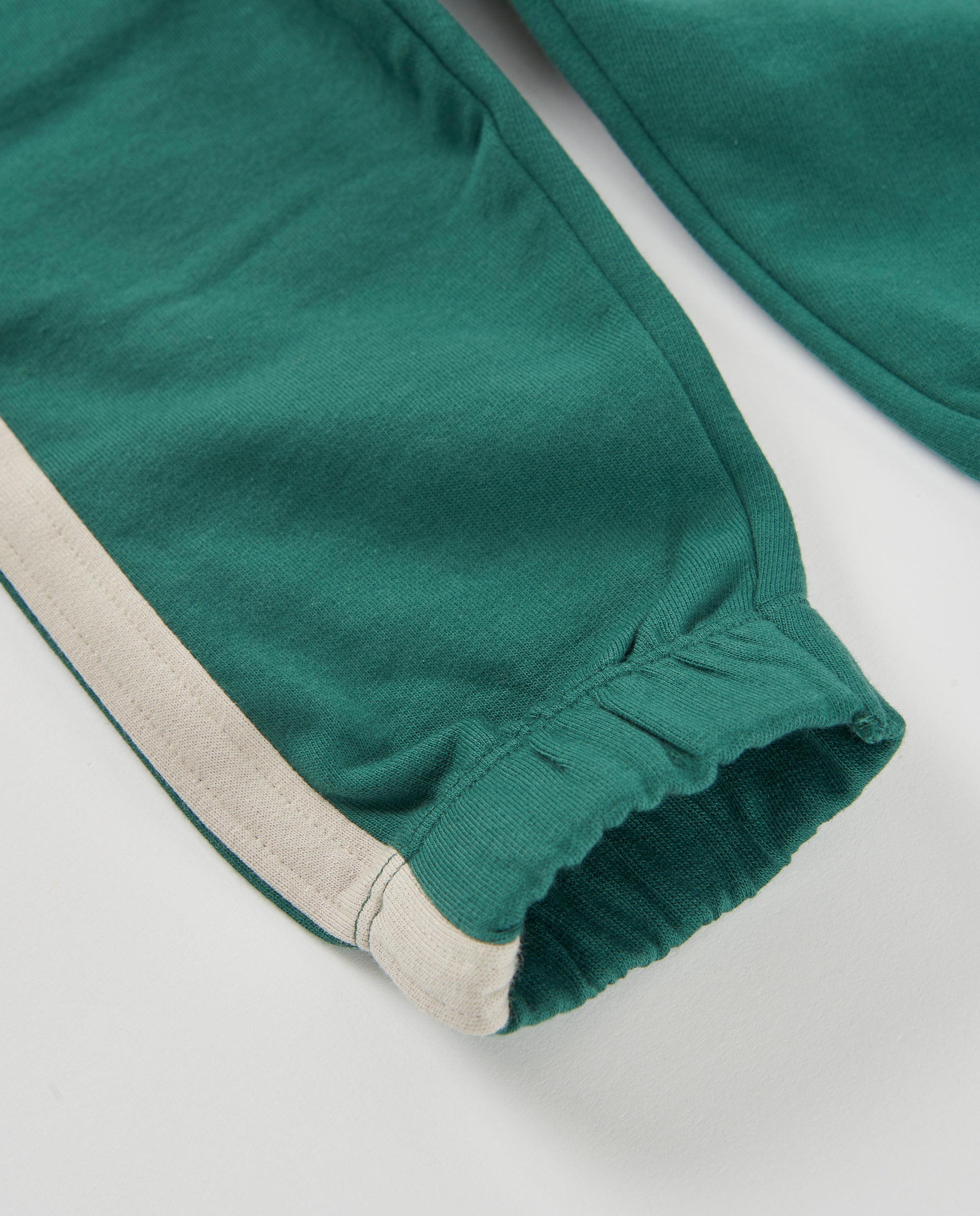 Pantalón de niño de felpa con bolsillo lateral y cintura elástica