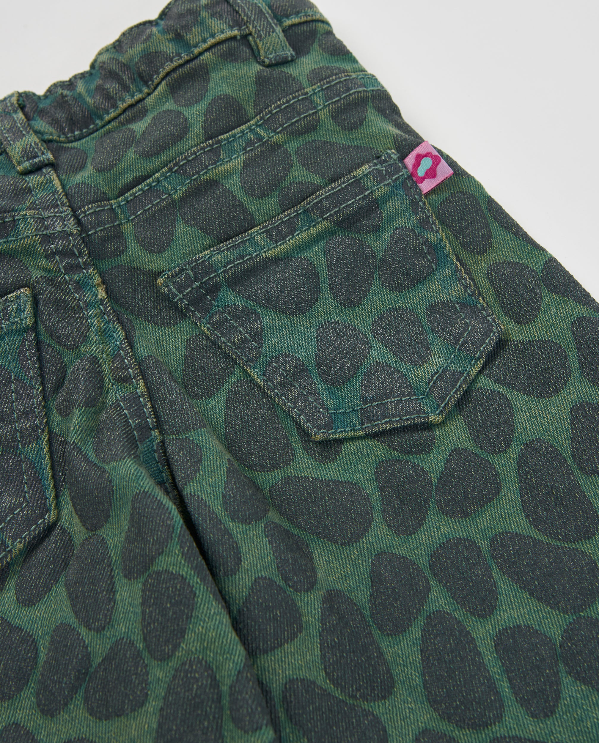 Pantalón de niña de algodón con diseño animal print y cintura cómoda