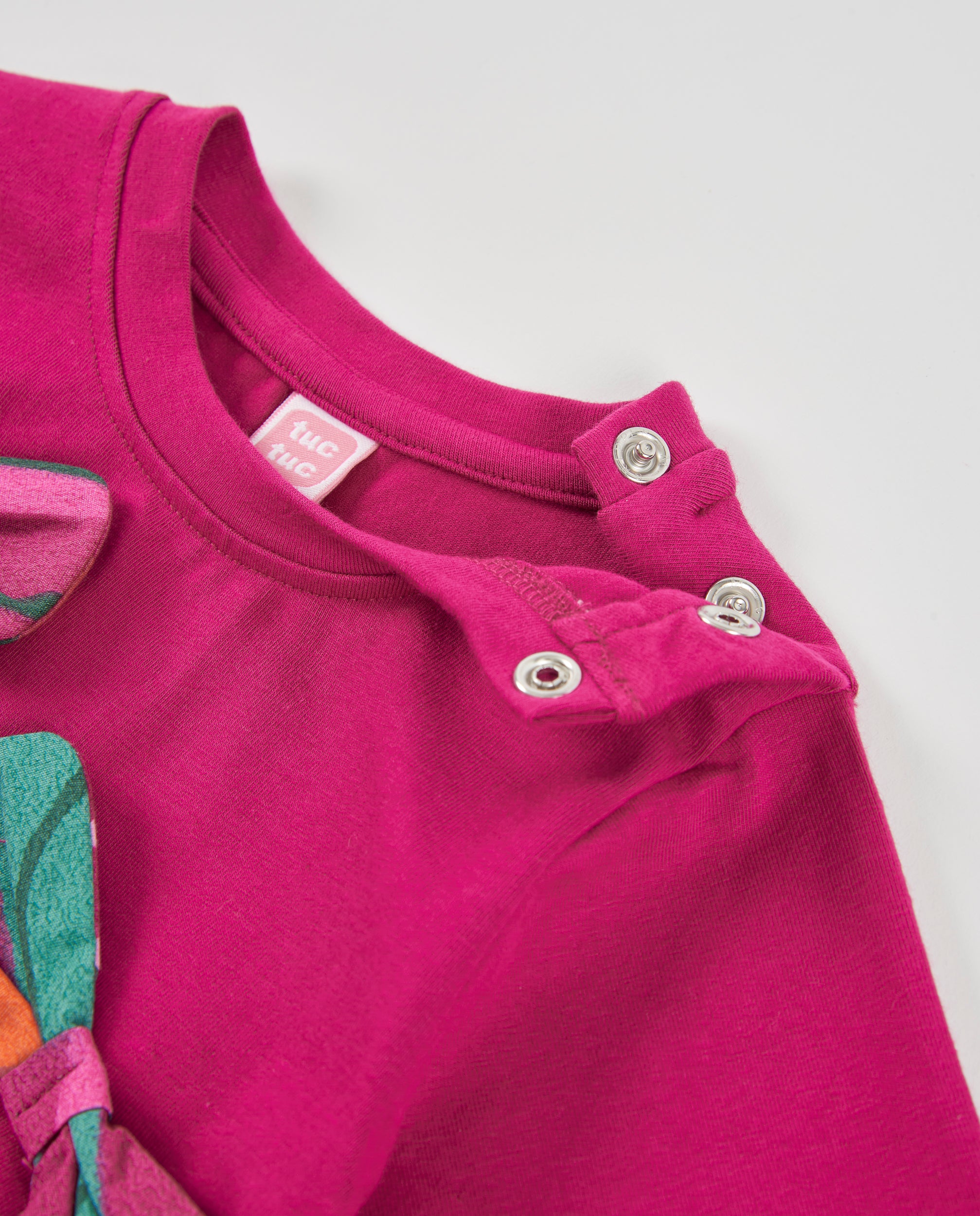Camiseta de niña de punto con lazos decorativos y diseño original