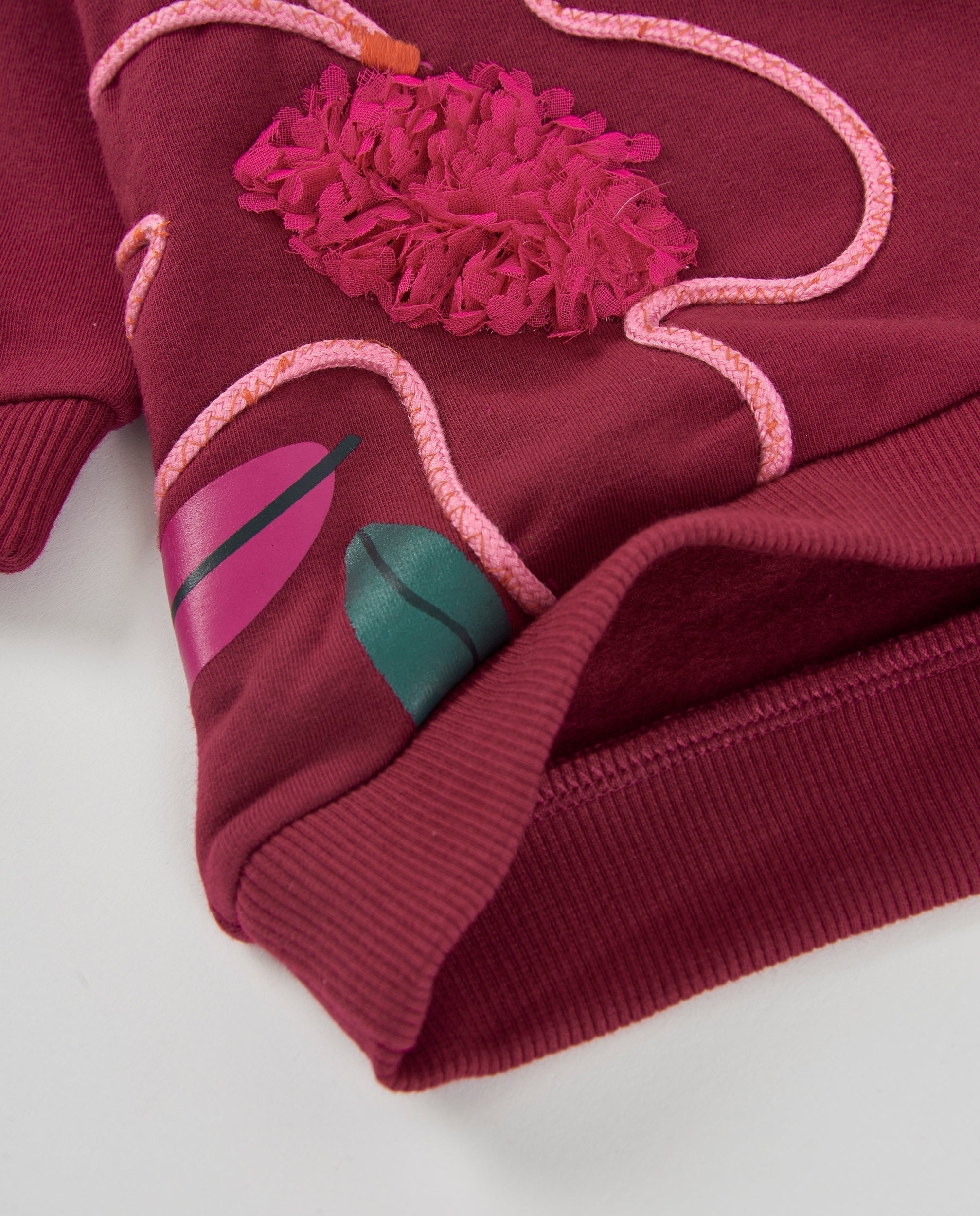 Vestido de niña de felpa con capucha y estampado floral