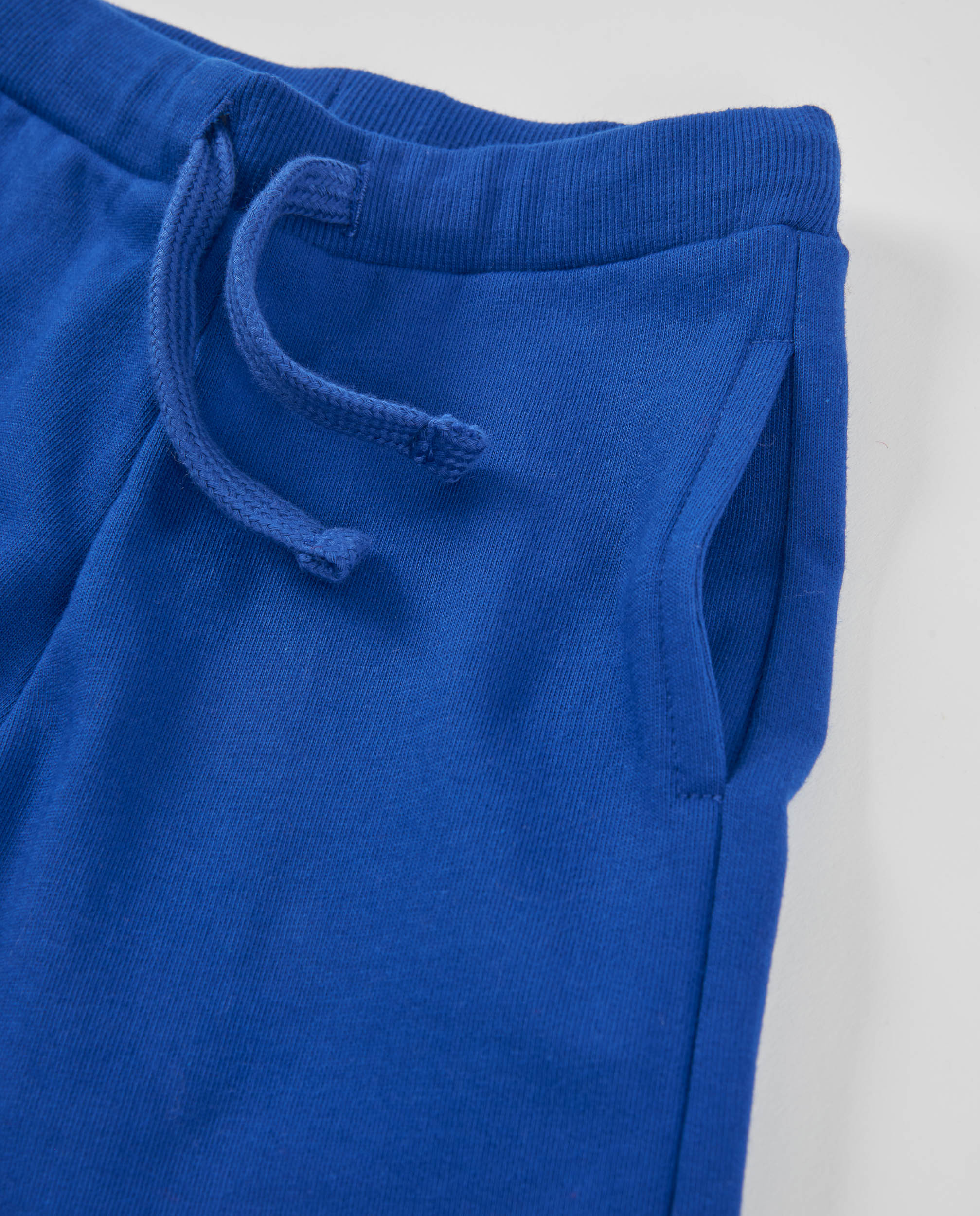 Pantalón de niño de felpa con cintura elástica y tejido resistente