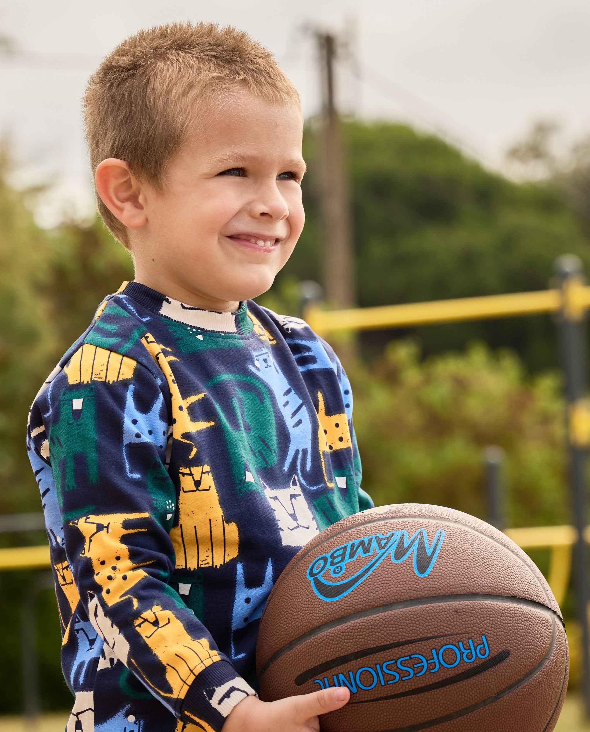 Sudadera de niño de felpa con estampado de tigres y colores vivos