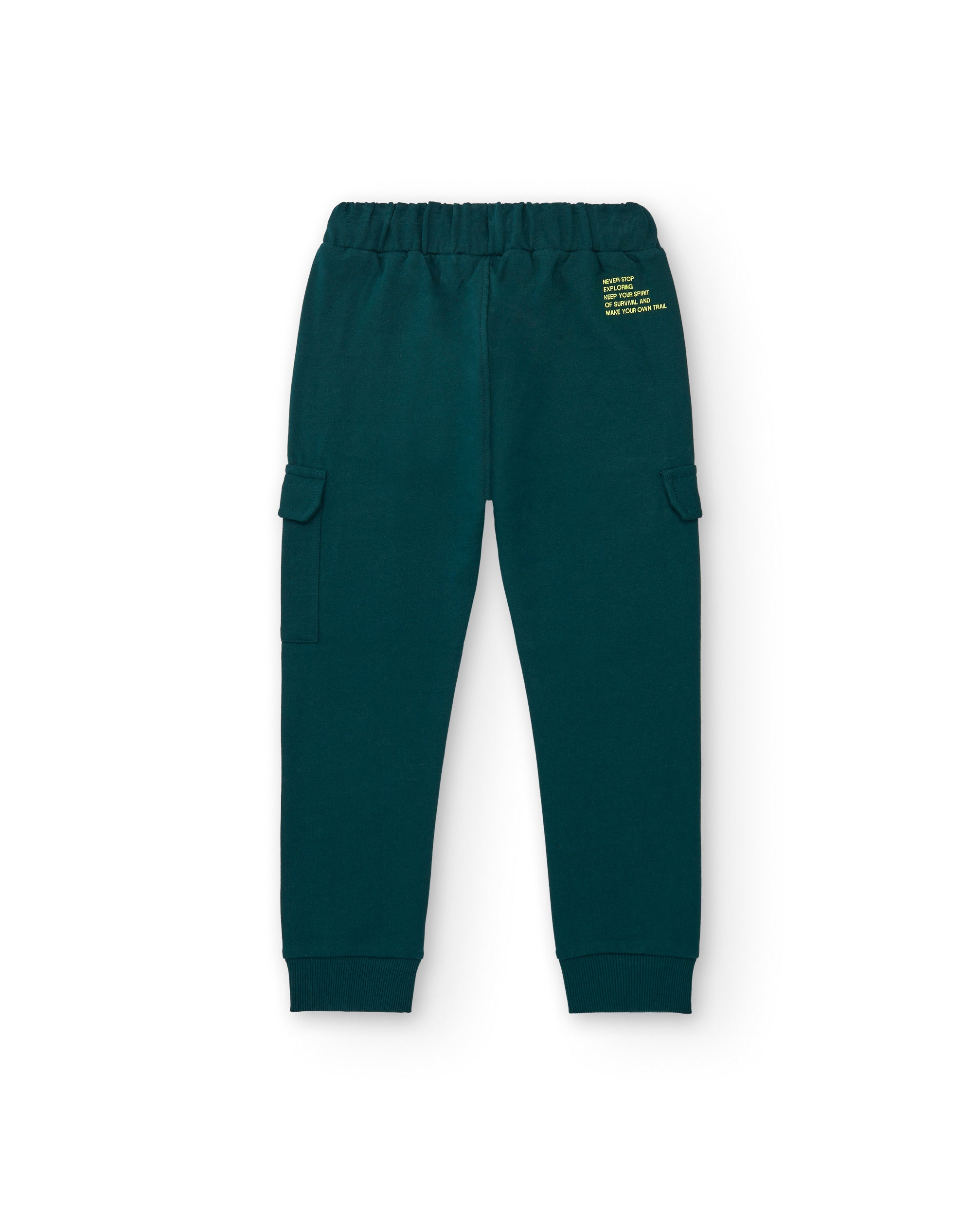 Pantalón largo niño en verde con bolsillo cargo colección
