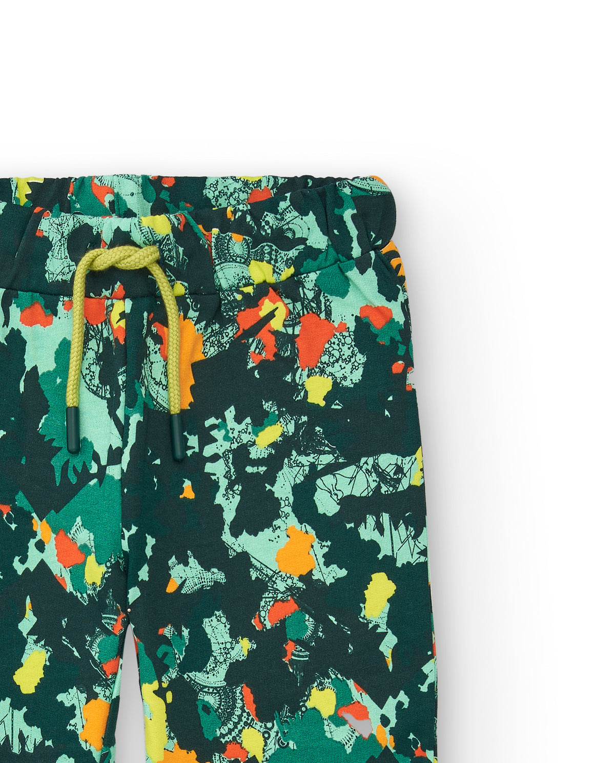 Pantalón largo para niño con estampado de camuflaje en verde