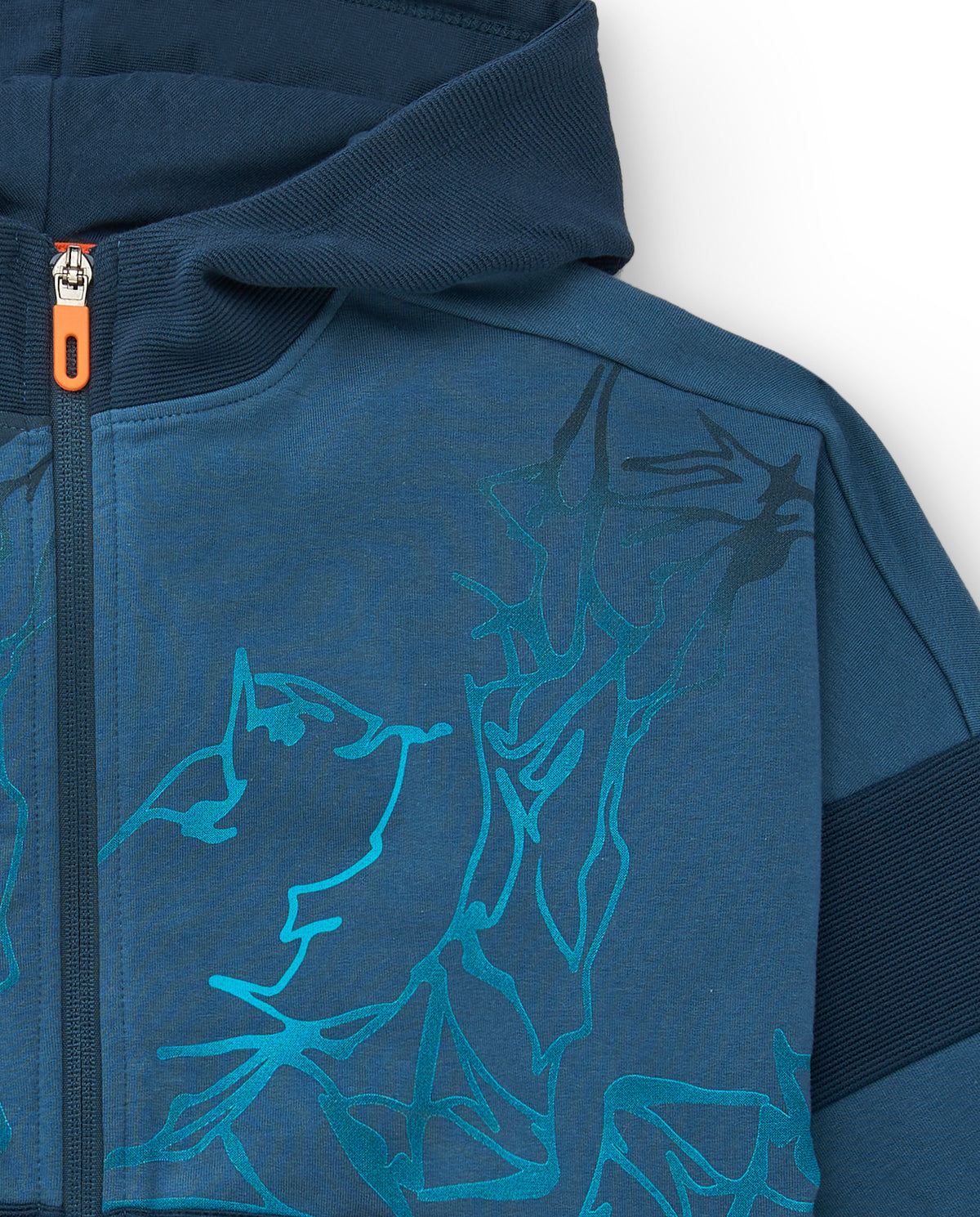 Chaqueta con capucha para niño en azul con detalles naranjas