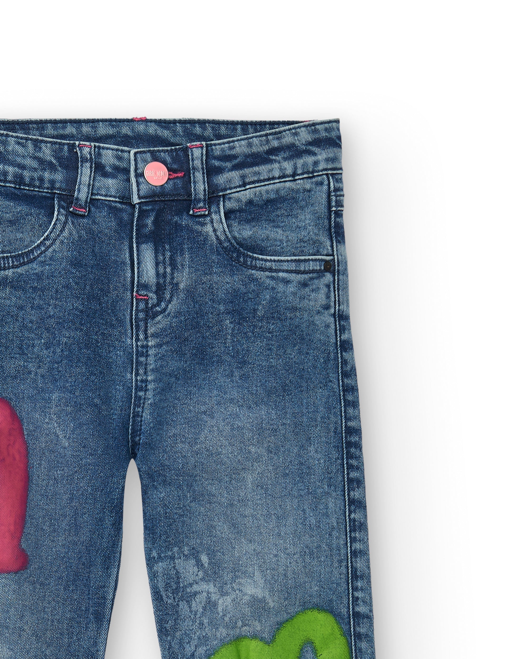 Jeans azules con estampado de corazones y flores para niña