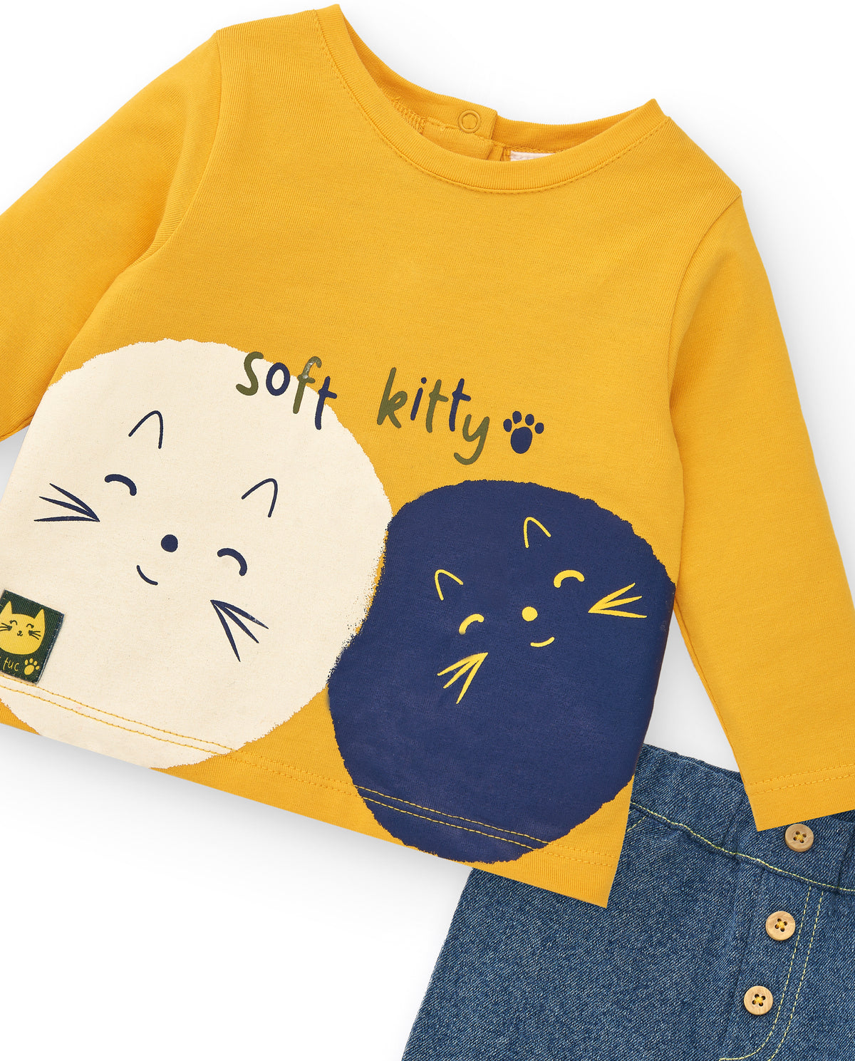 Conjunto de camiseta y pantalón para niño en amarillo y azul