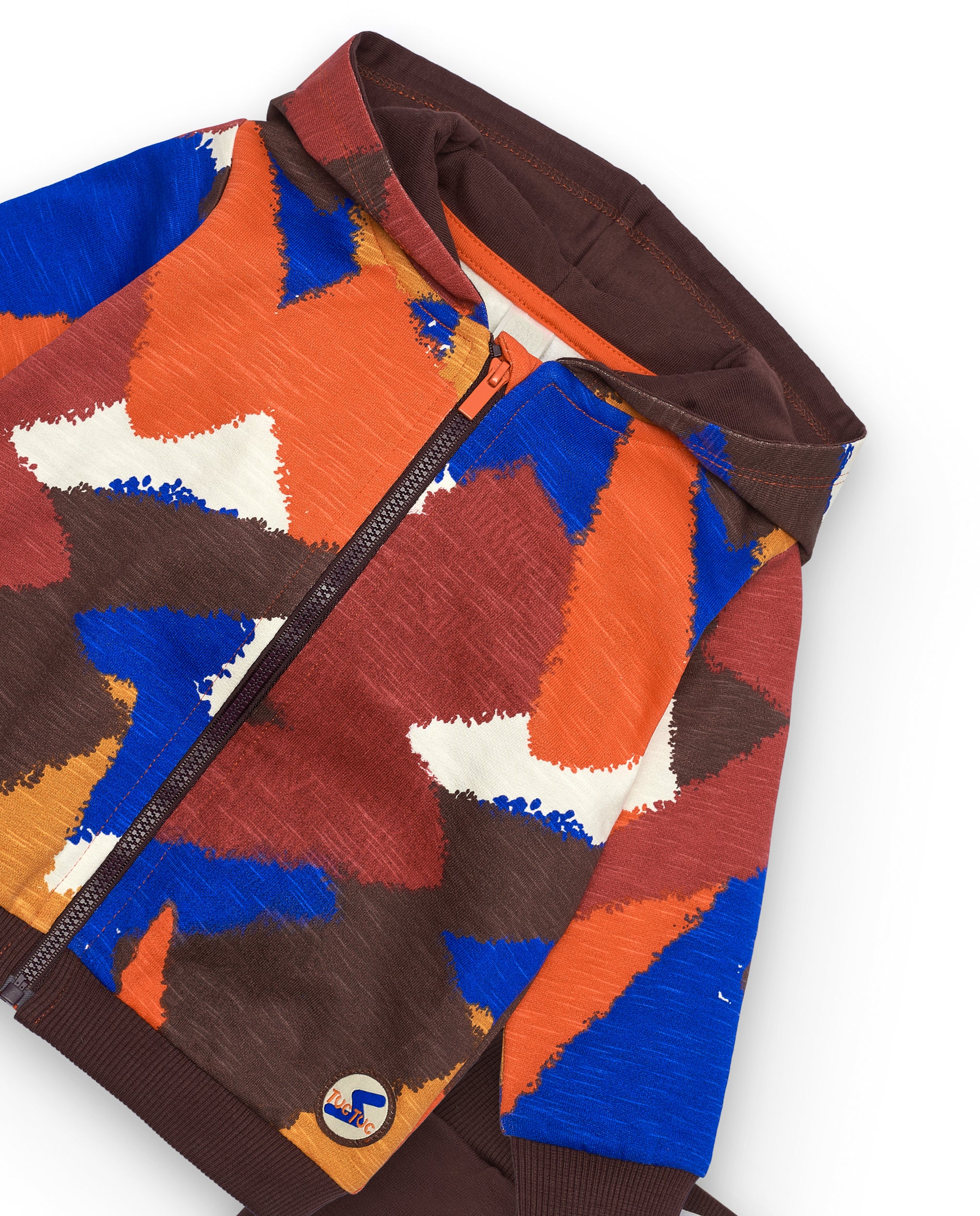 Conjunto de chaqueta y pantalón para niño en marrón con