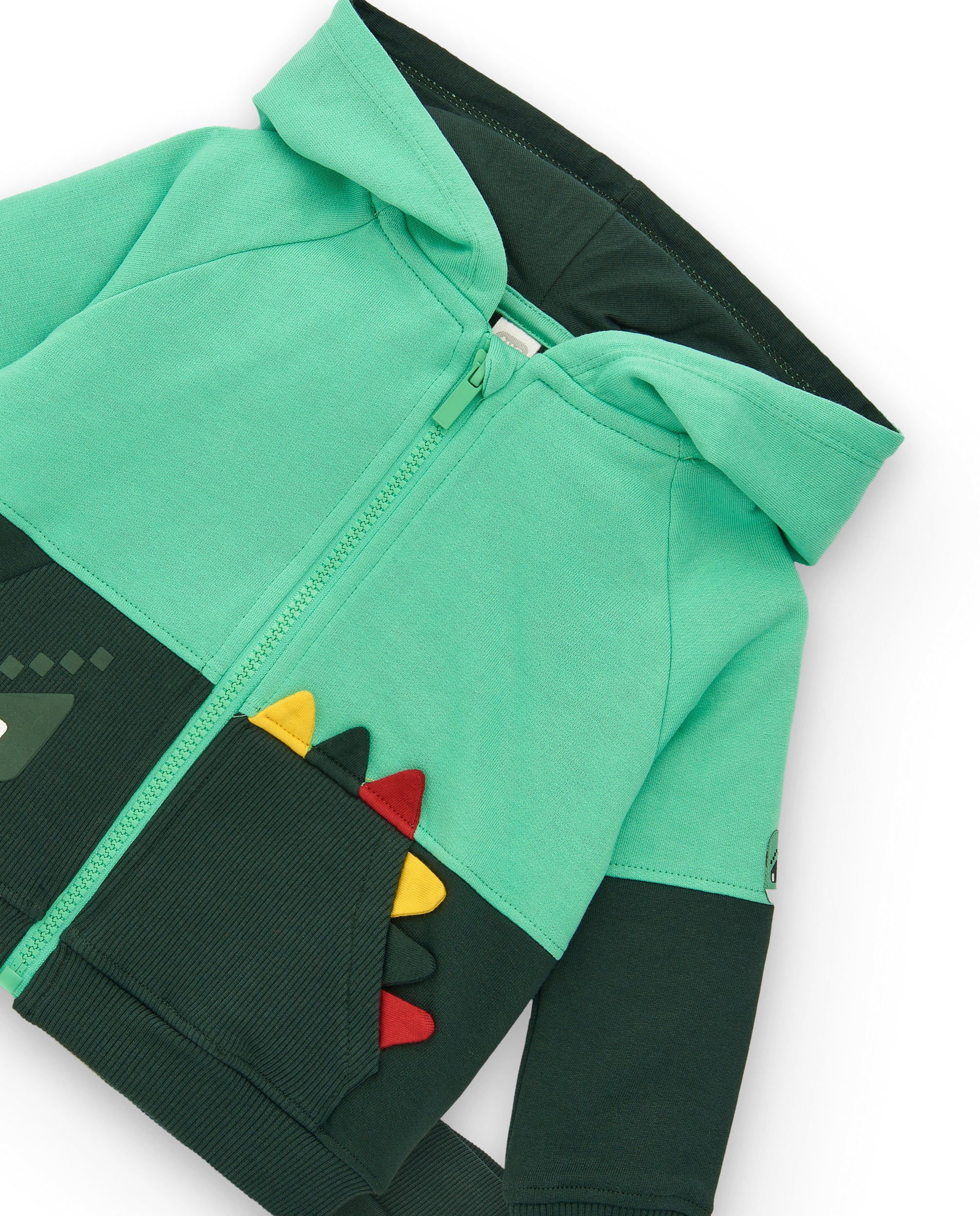 Conjunto de sudadera con capucha y pantalones jogger para niño