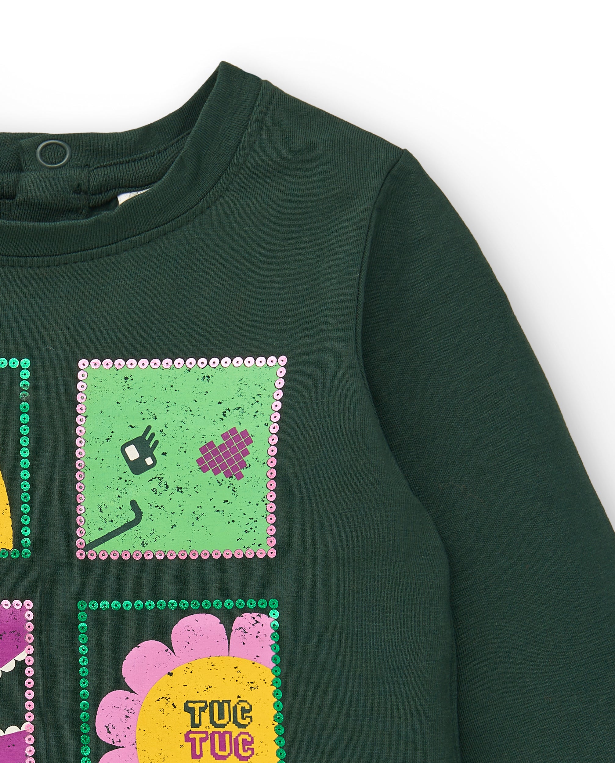 Camiseta de manga larga para niña en color verde con estampado