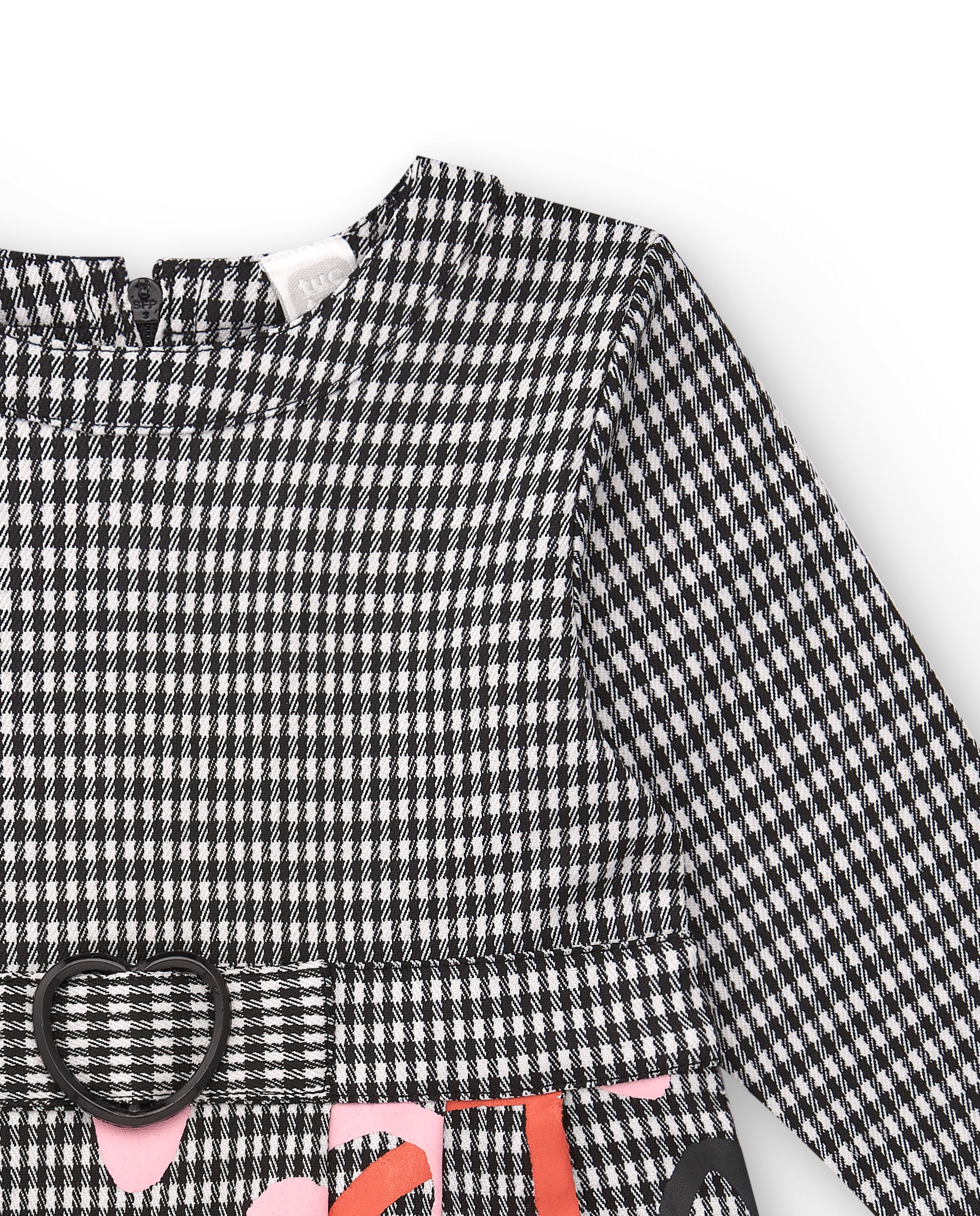 Vestido de cuadros vichy con estampado de corazones y cinturón