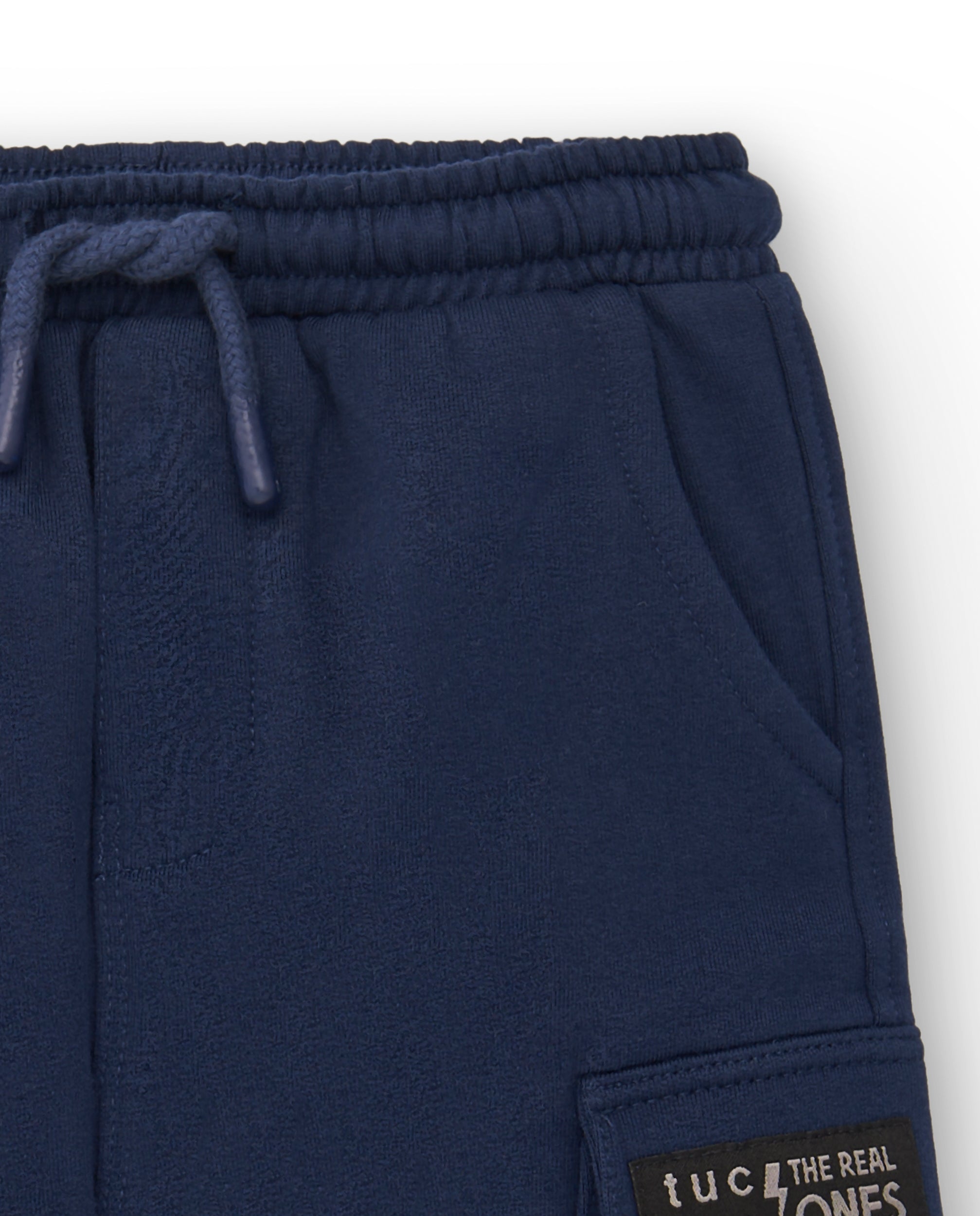 Pantalón jogger niño en azul marino con bolsillos cargo